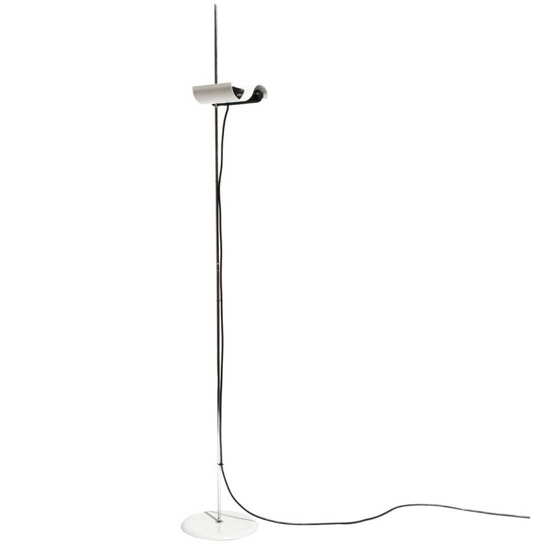 Floor lamp model DIM 333 by Vico Magistretti for Oluce 1970