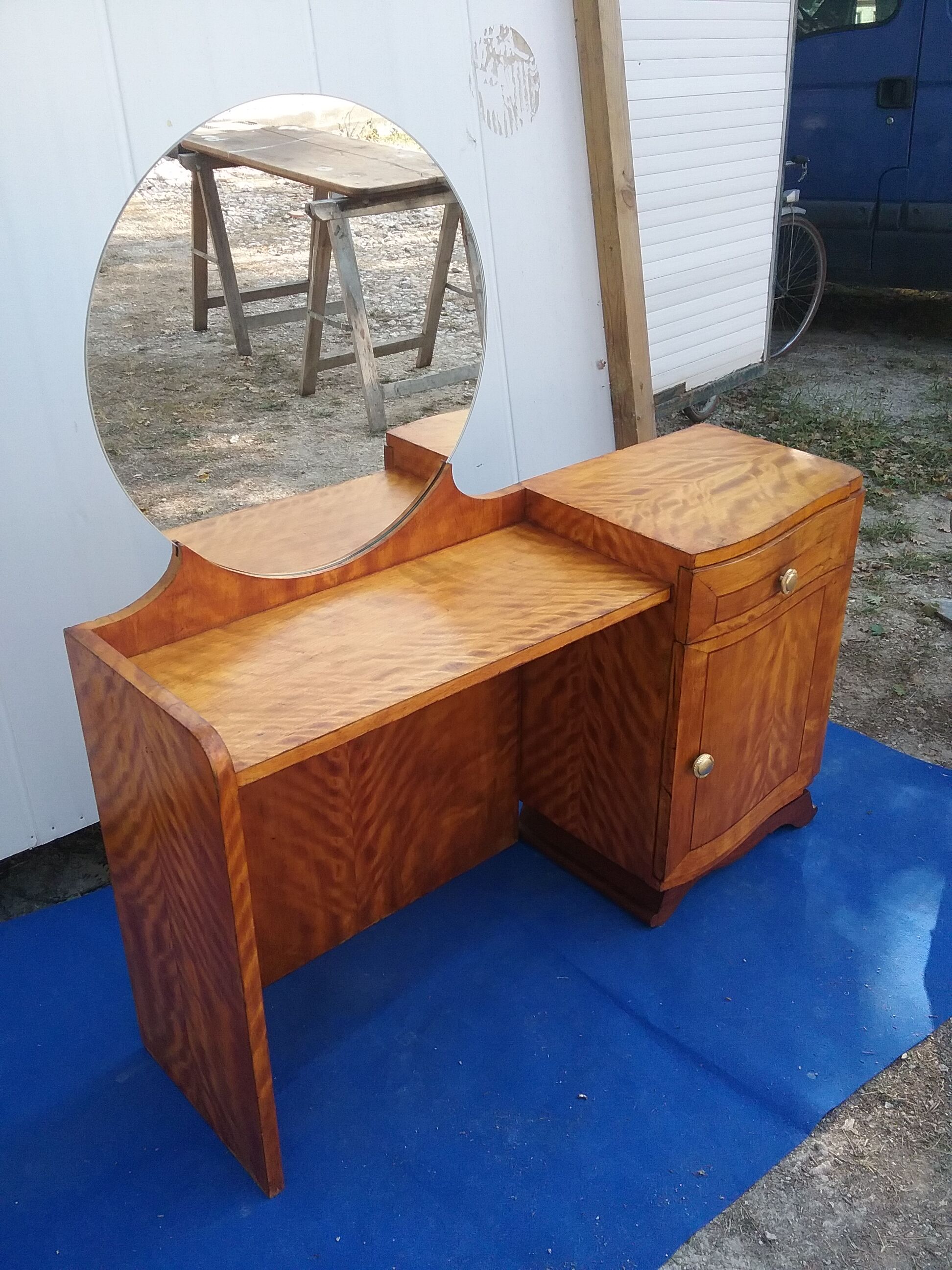 Art Deco dressing table