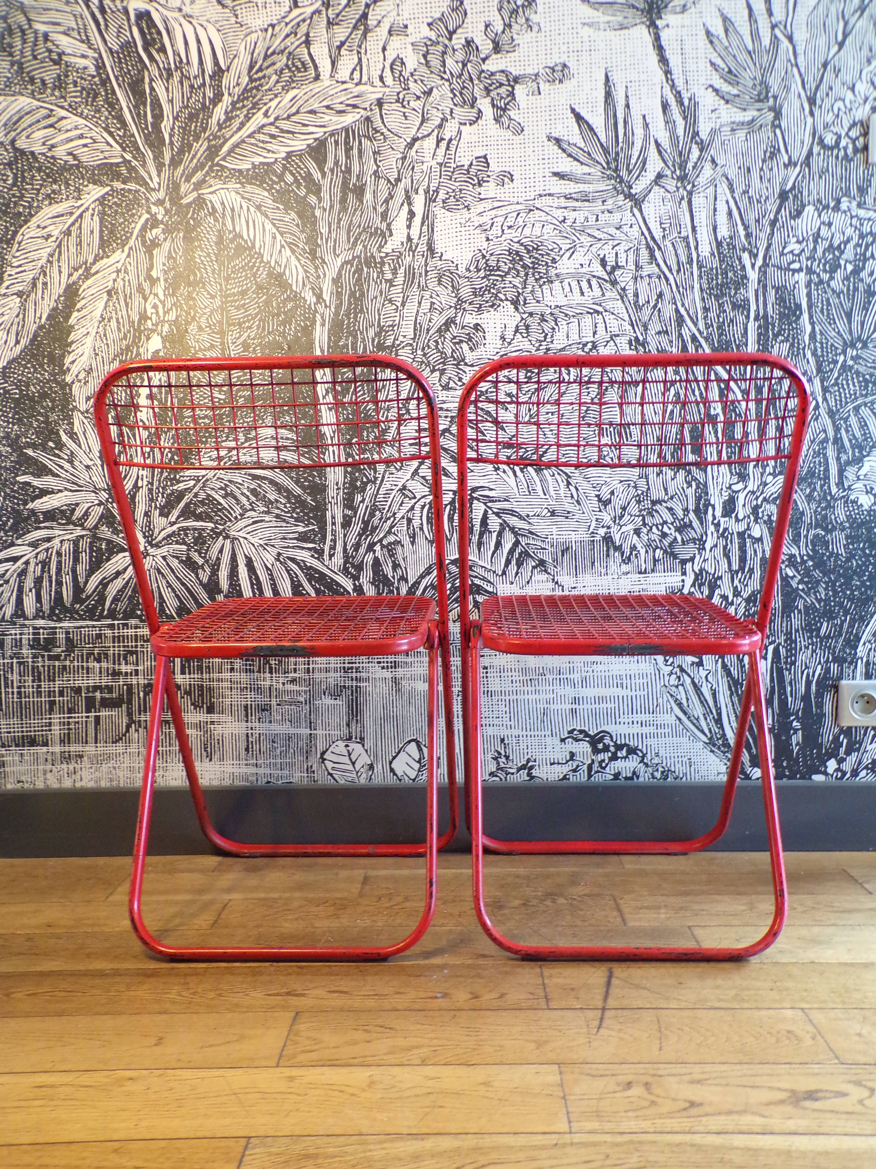 2 folding Talin mesh chairs