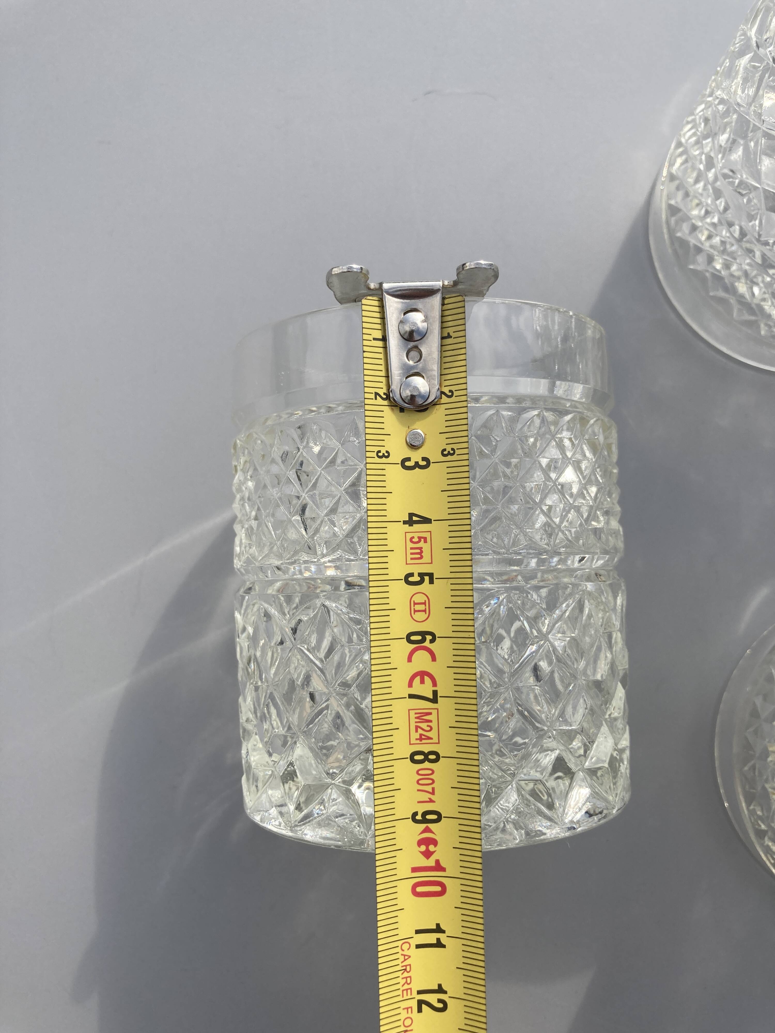 Set of 4 vintage glasses from the 60s-70s in moulded glass.