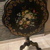 Napoleon III period tilting tripod side table
