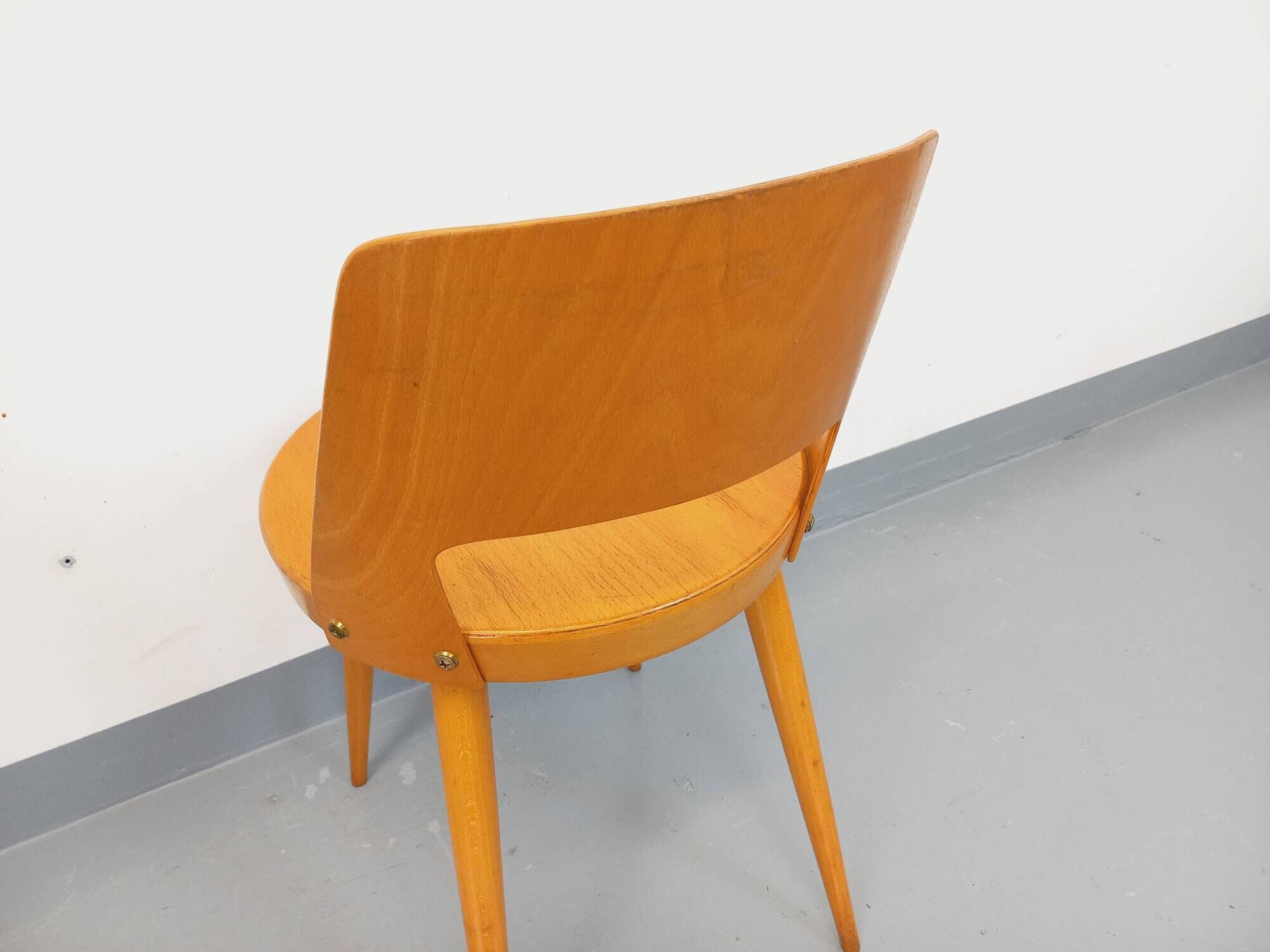 Chaise Mondor vintage de marque Baumann en bois des années 60