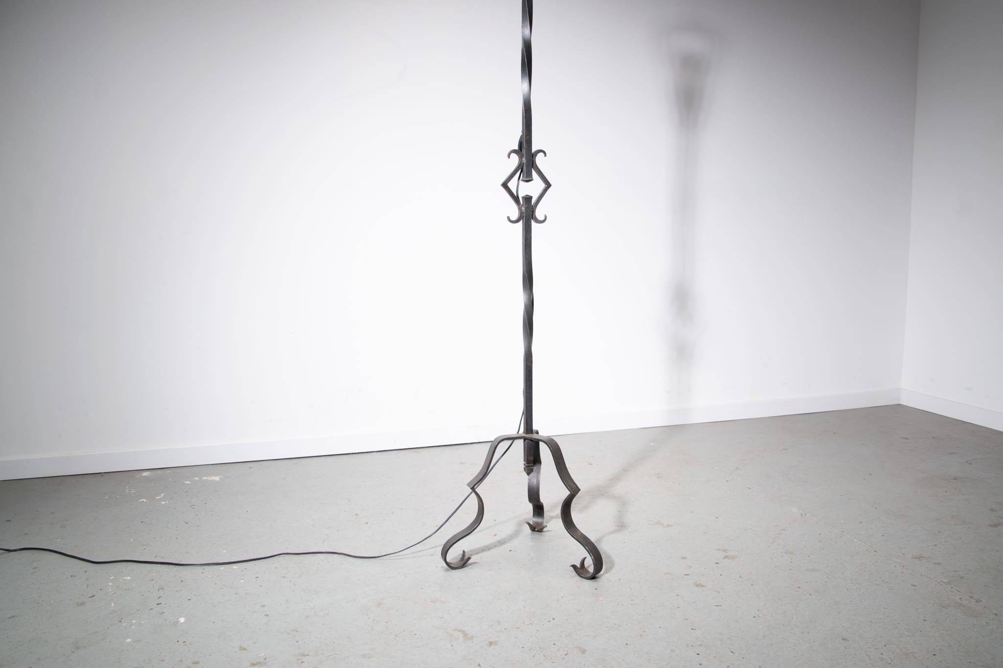 Lampadaire brutaliste en fer forgé