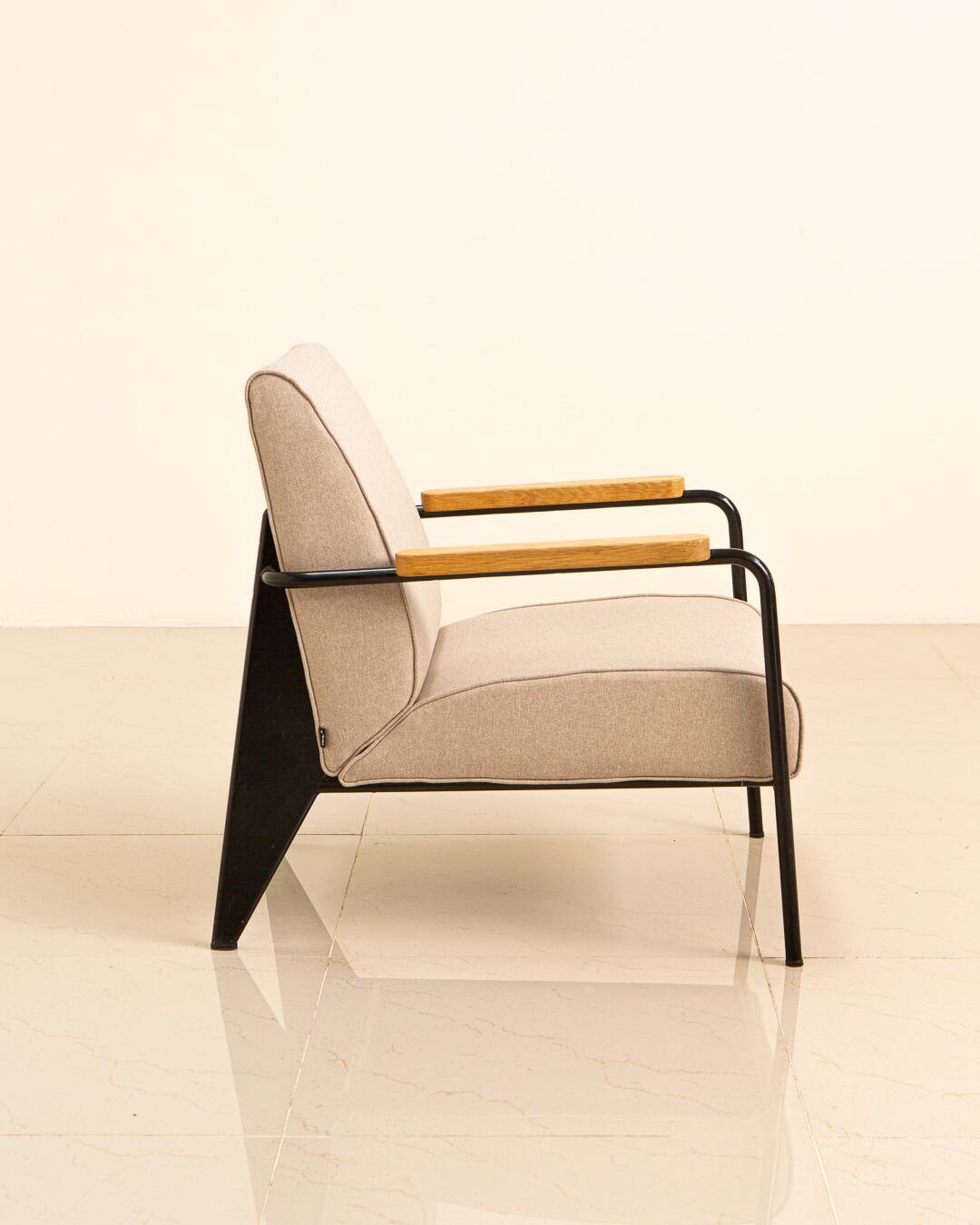 Pair of "Salon" armchairs by Jean Prouvé for Vitra 00's