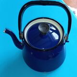 Vintage blue enamelled metal kettle - 1 litre approx. 12cm high (without handle)