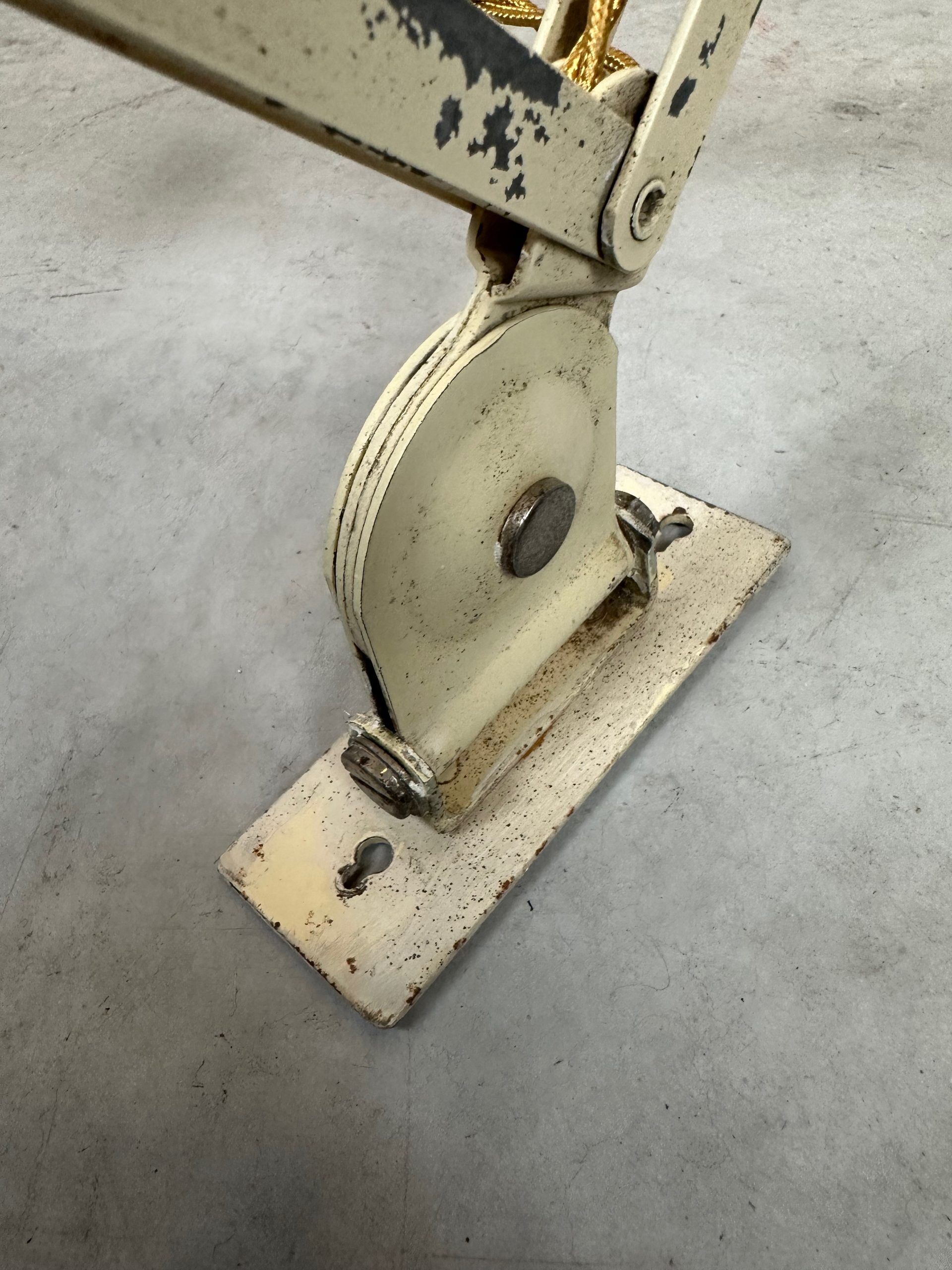Belmag industrial scissor lamp