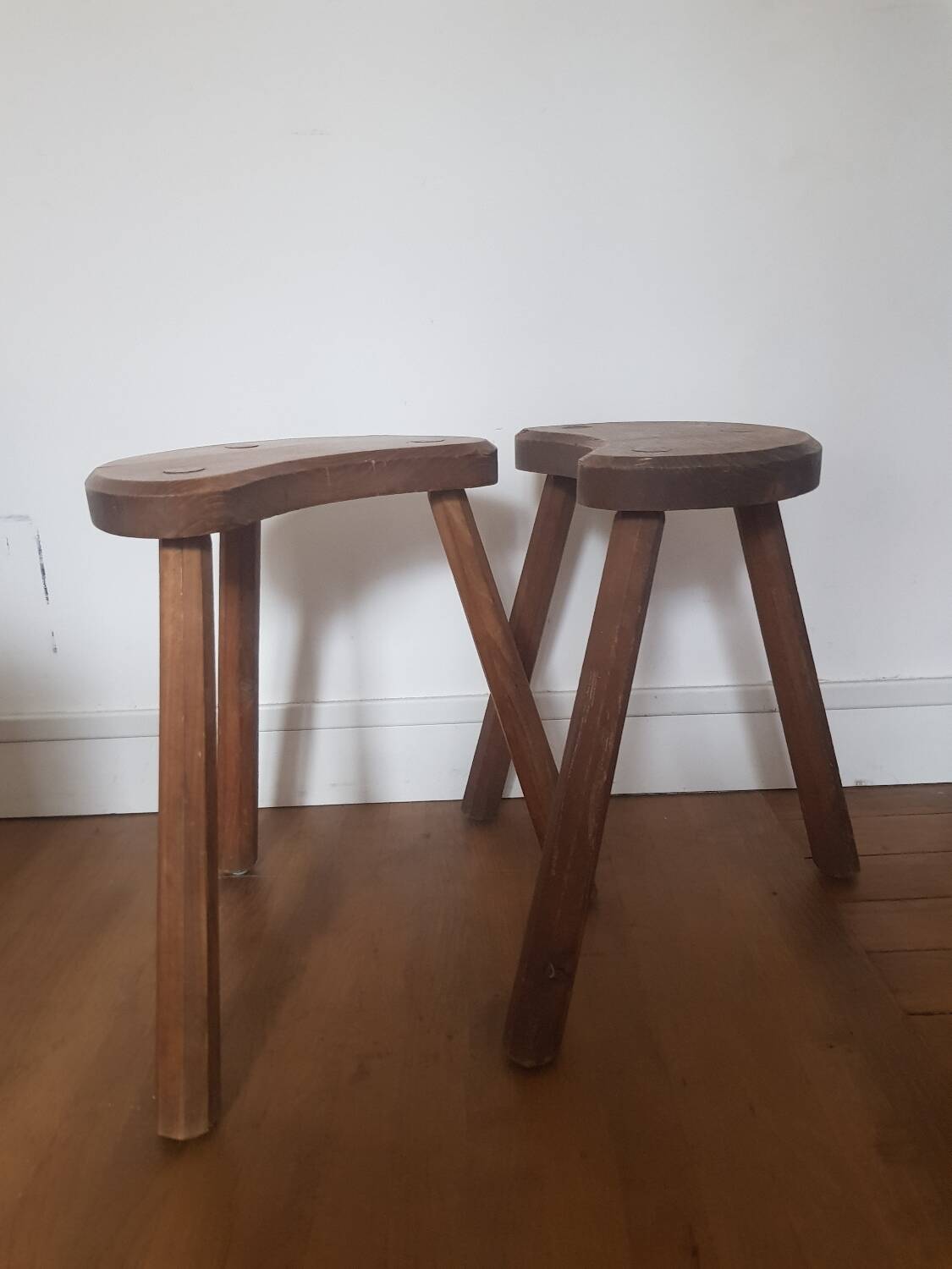 Set of 2 high vintage tripods