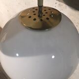 Suspension parscot en laiton et verre opaline  1960