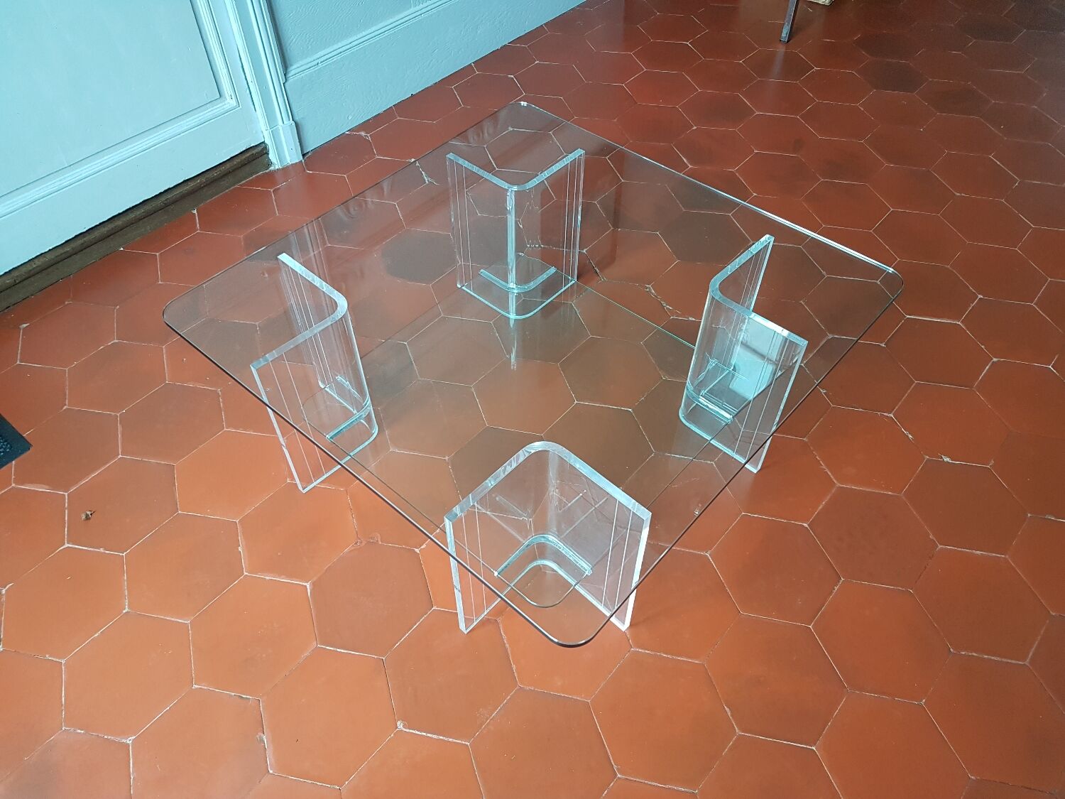 Plexi and glass coffee table from the 70s by Marais International