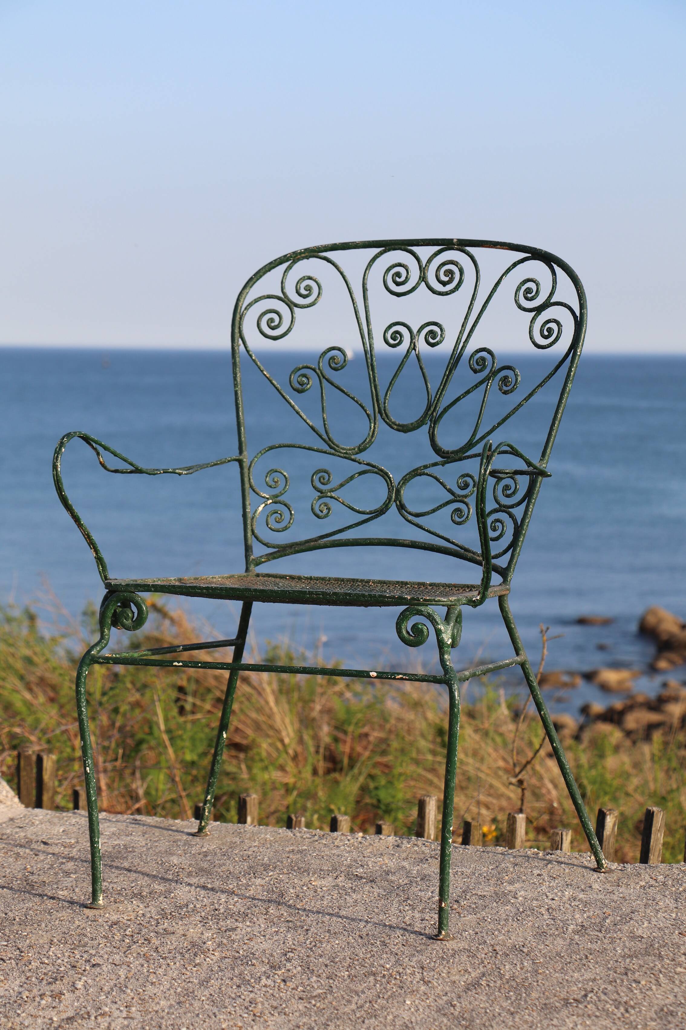 Set of 4 wrought iron garden chairs, France, 20th century