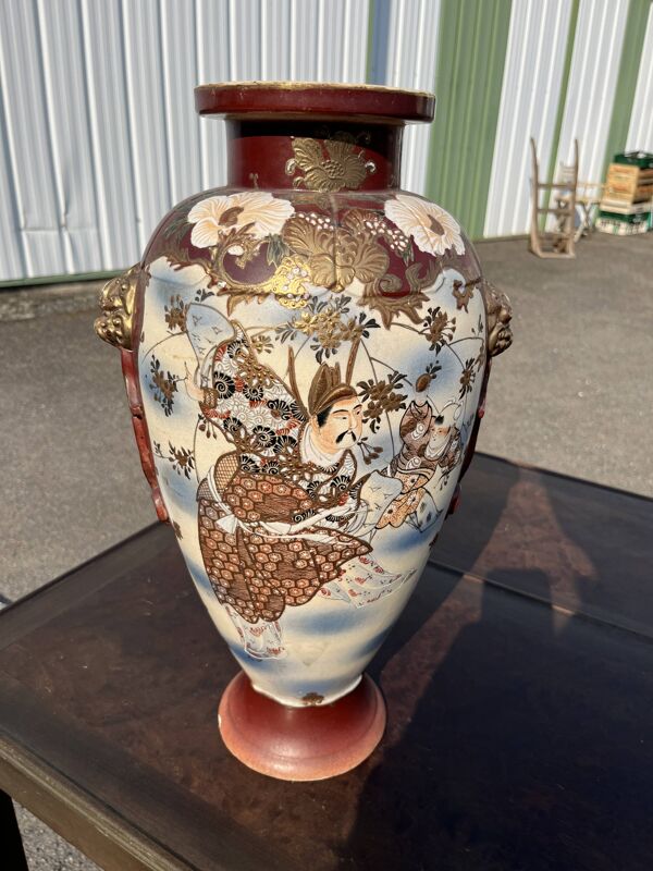 Vase japonais Satsuma à décor de samouraïs