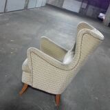 Chair 50s in ears