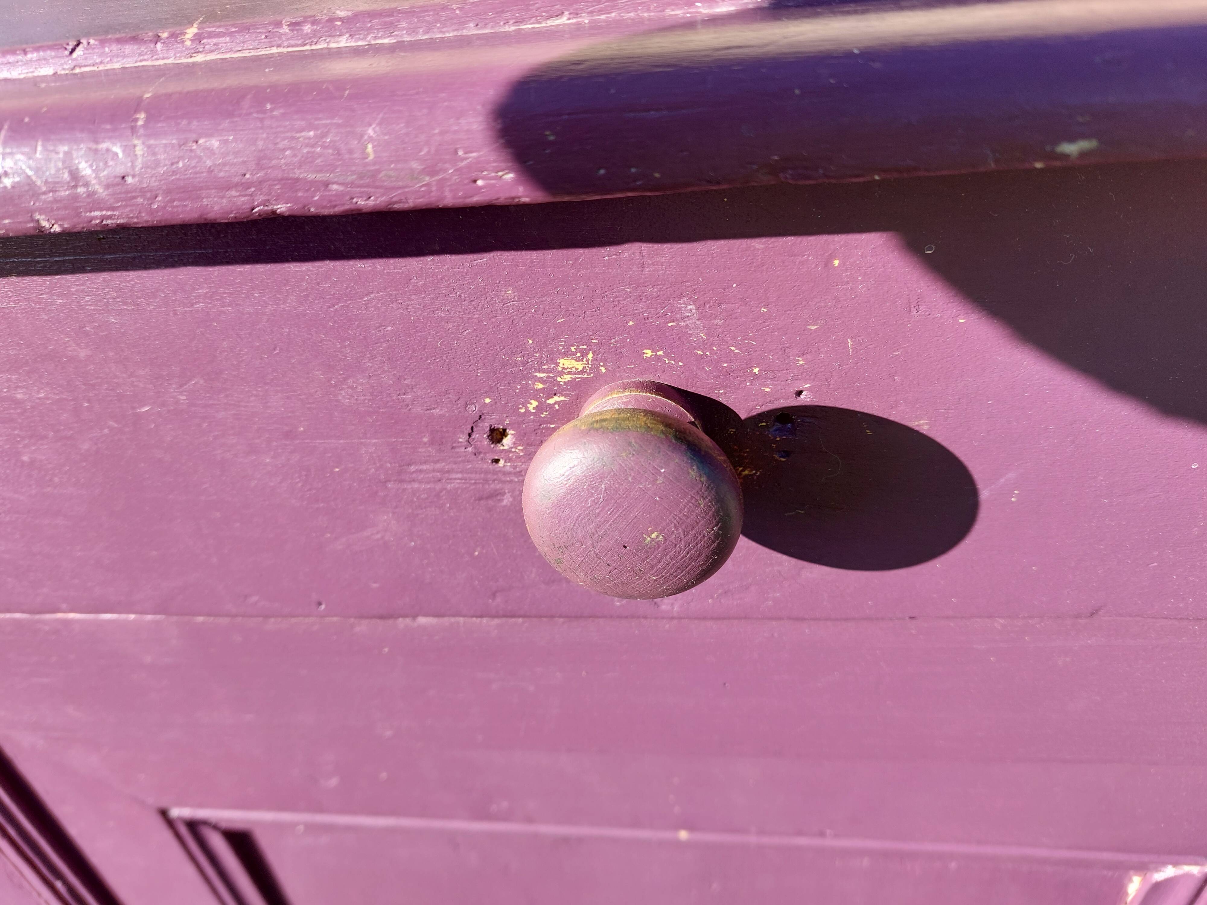 Purple Parisian buffet