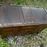 Transitional Louis XV - Louis XVI commode from the 19th century.