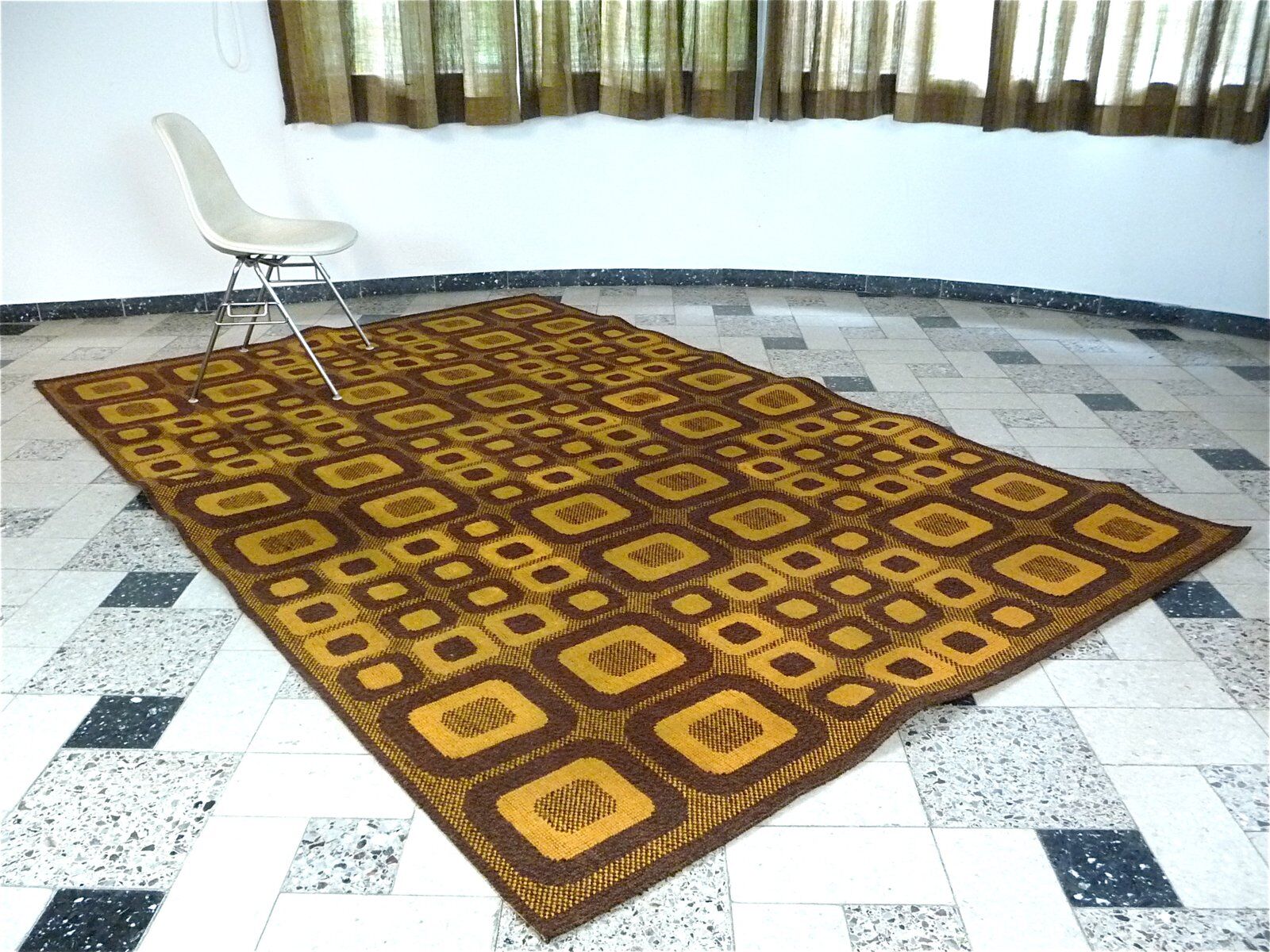 Modernist op-art rug with abstract graphic pattern by Magura, Germany 1960s