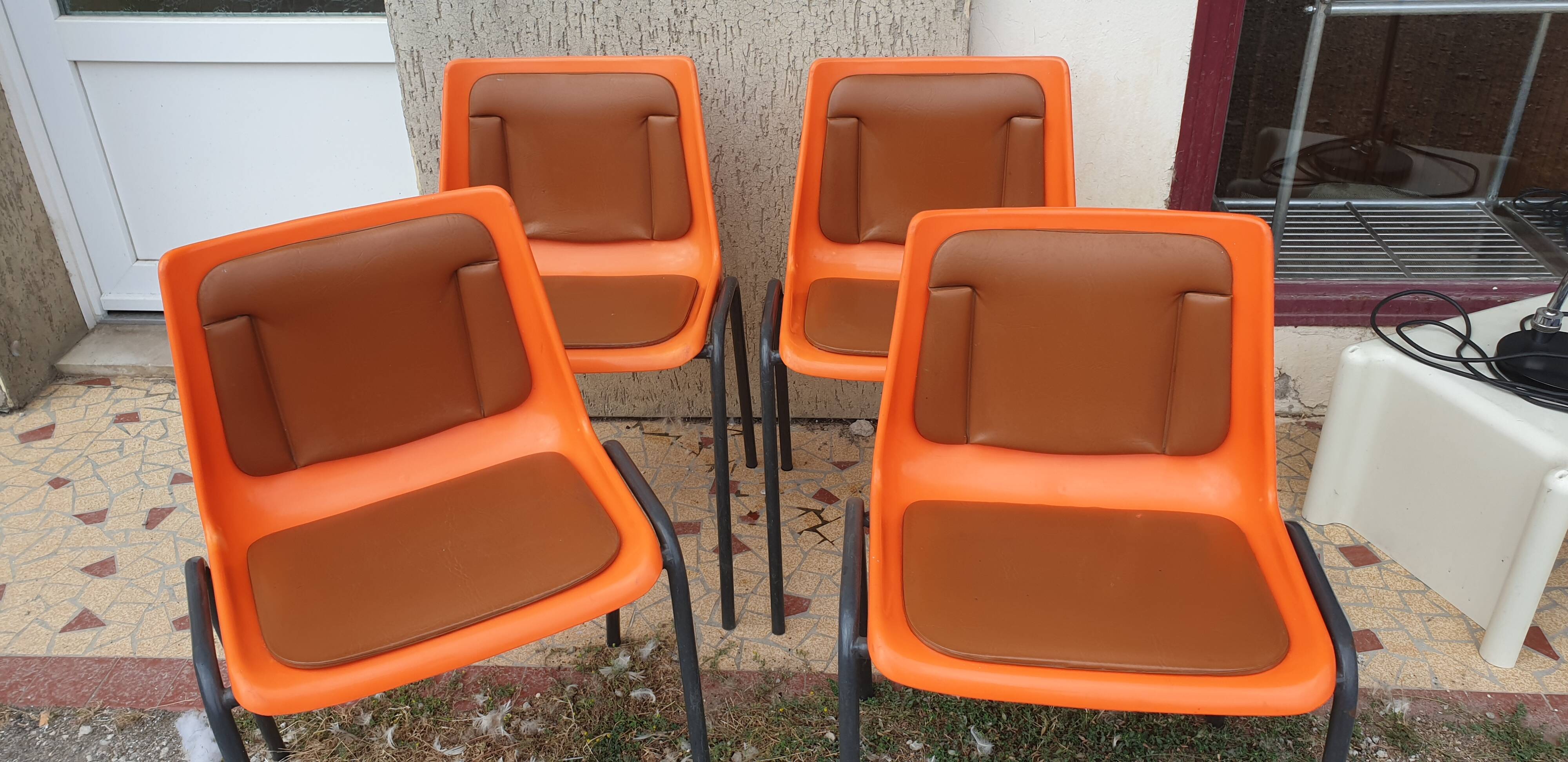 Vintage chairs 1970