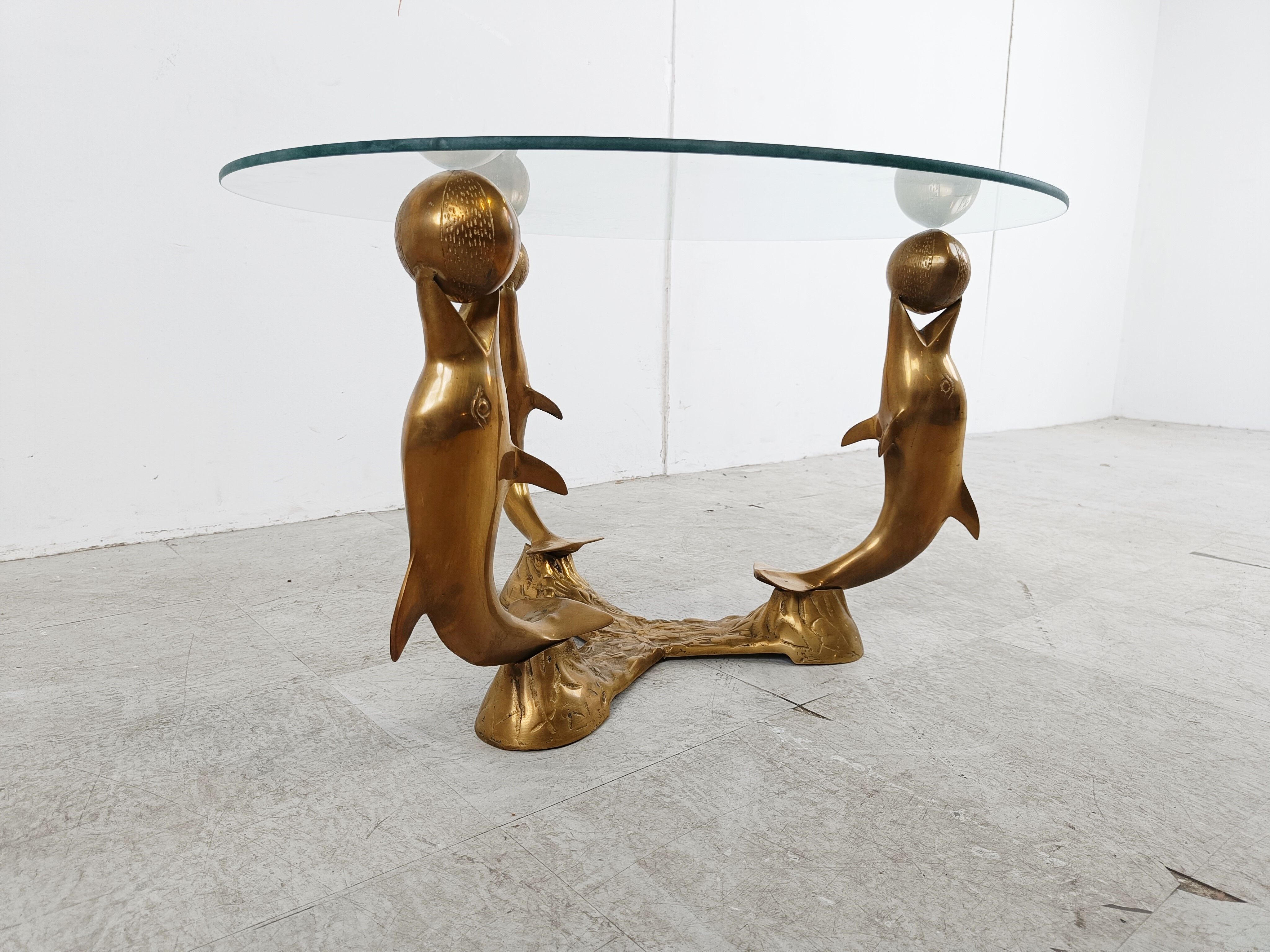 Table basse dauphin vintage en laiton, années 1970