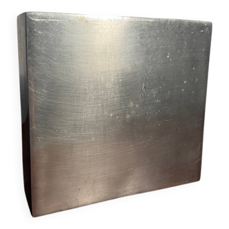 Metal aluminum design vase