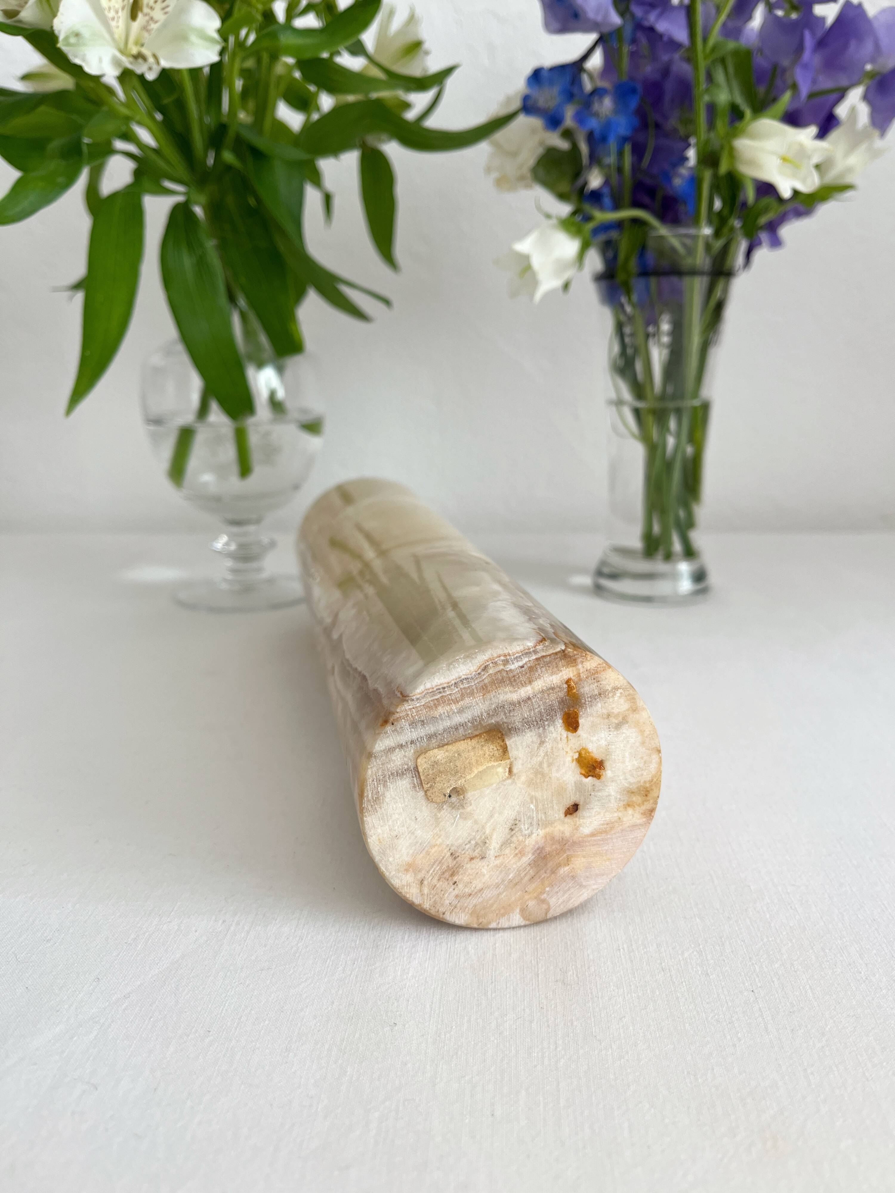 Straight vase in vintage alabaster or onyx