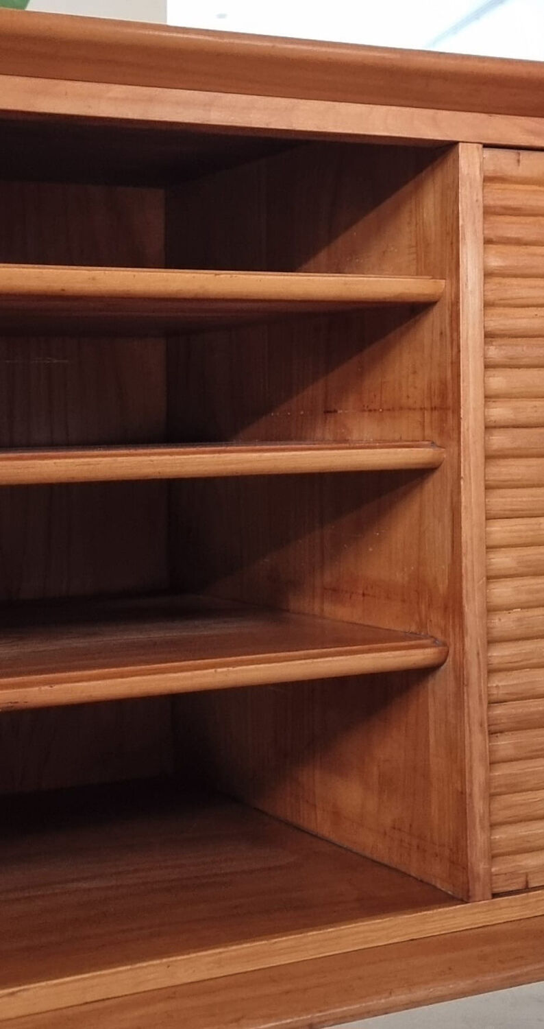 Buffet du milieu du siècle