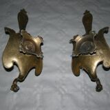 2 anciens bougeoirs en laiton