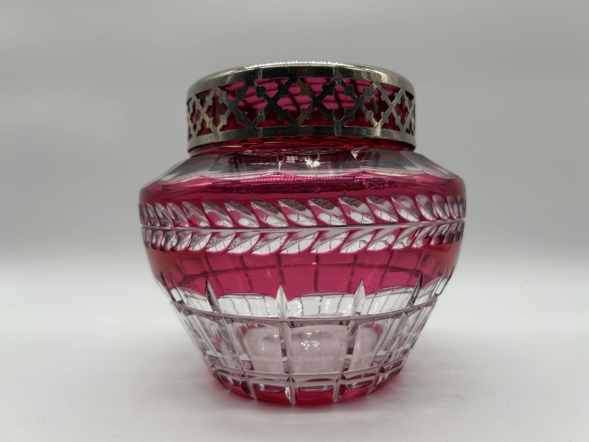 Pique-fleurs en cristal du VSL d'époque ART DECO