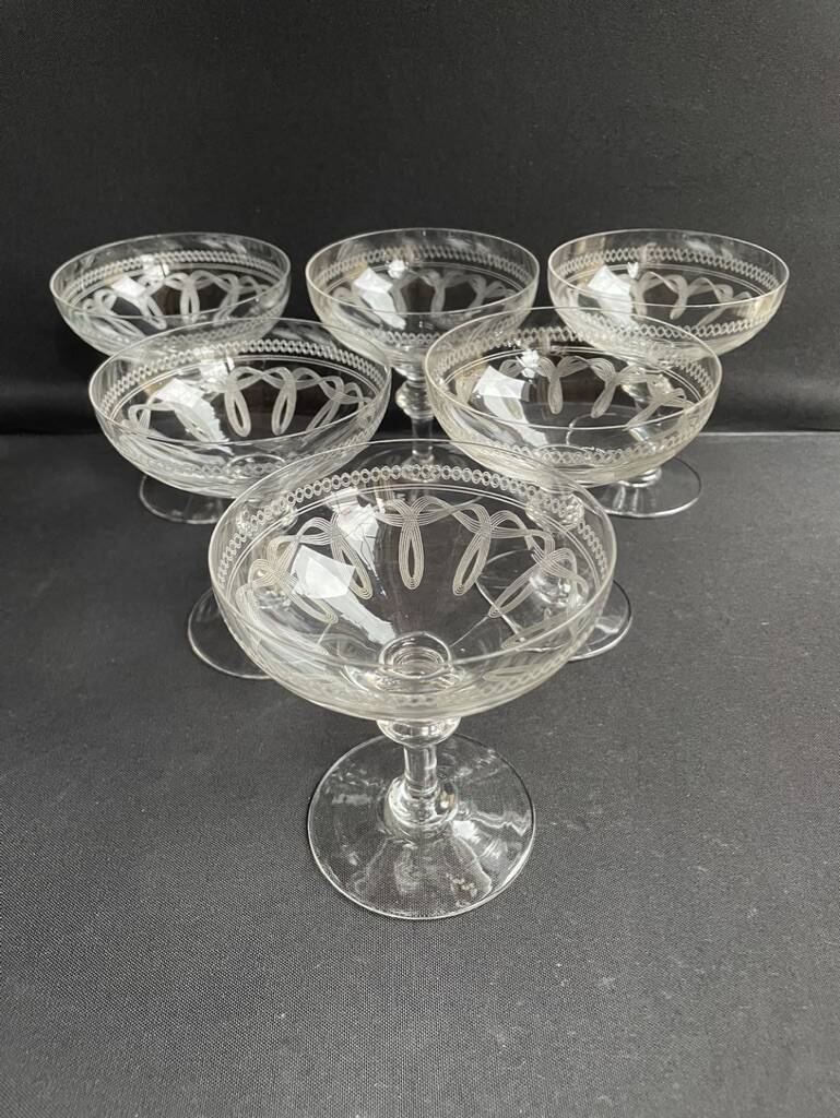 6 guilloché crystal champagne glasses – Art Nouveau