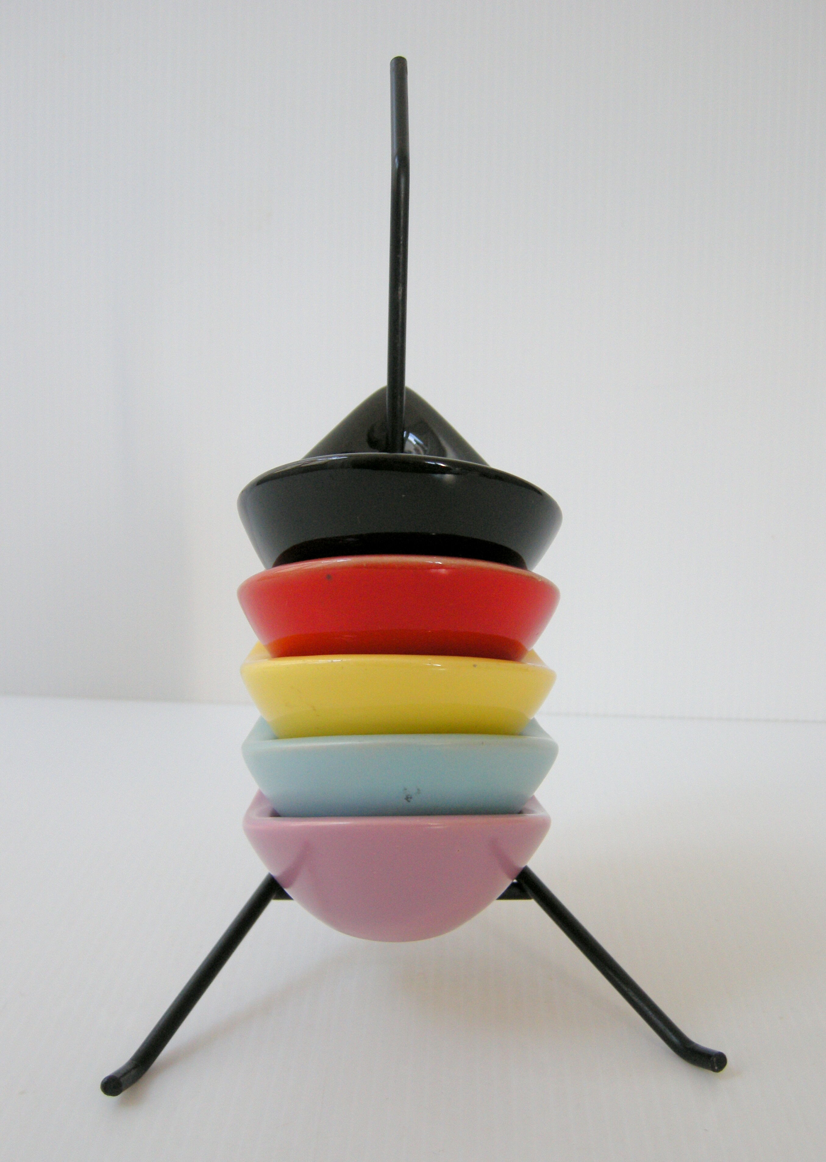 Vintage ashtray 1950 ceramic tripod