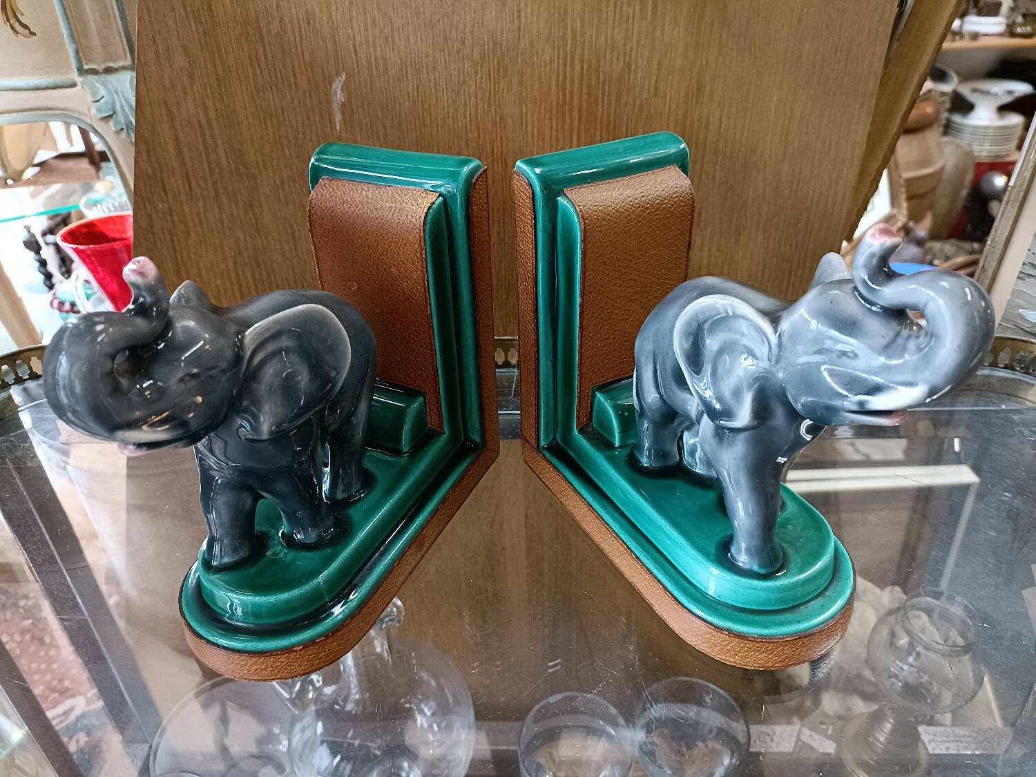 Serre livres éléphant année 50