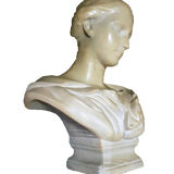 Marianne Bust