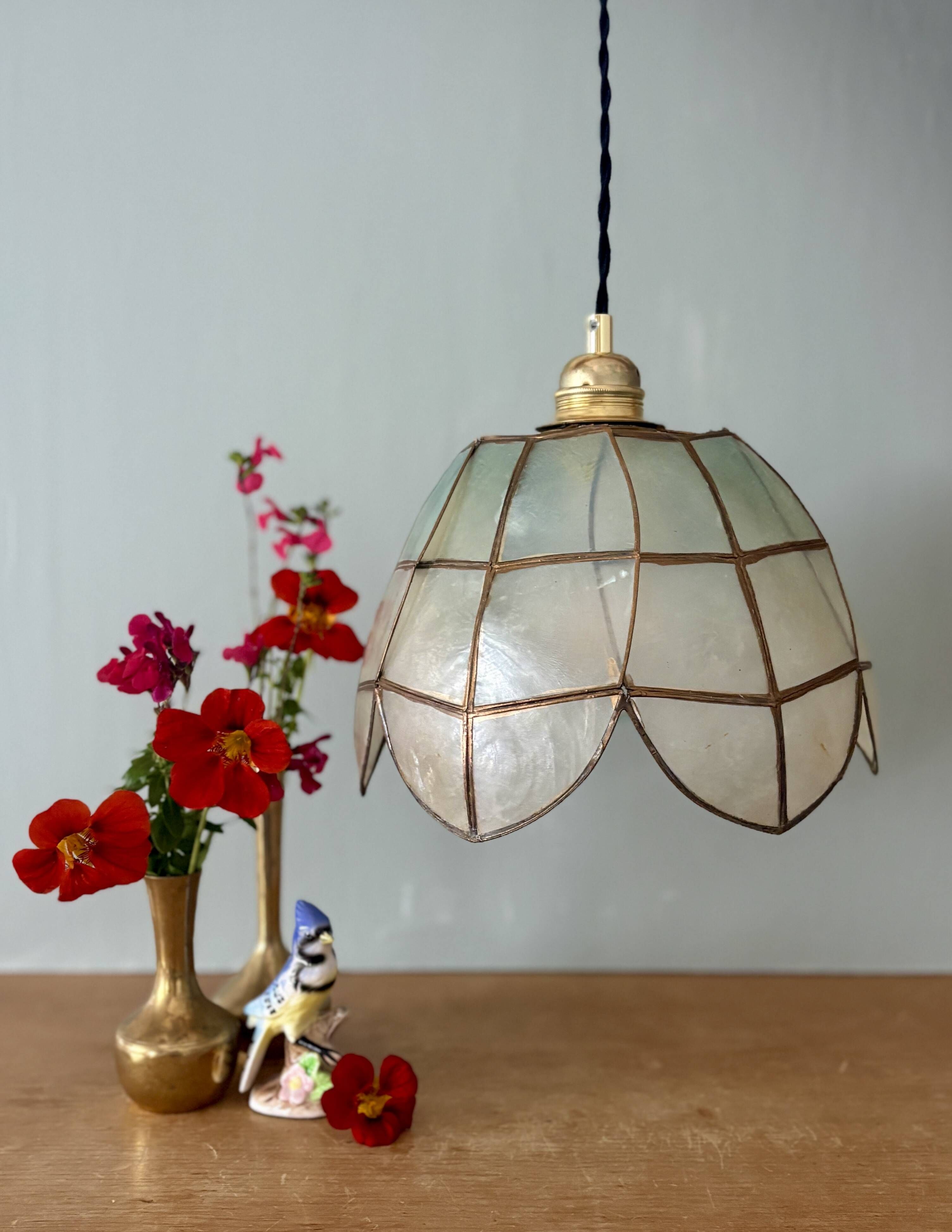 Suspension antique lampshade in blue mother-of-pearl and brass