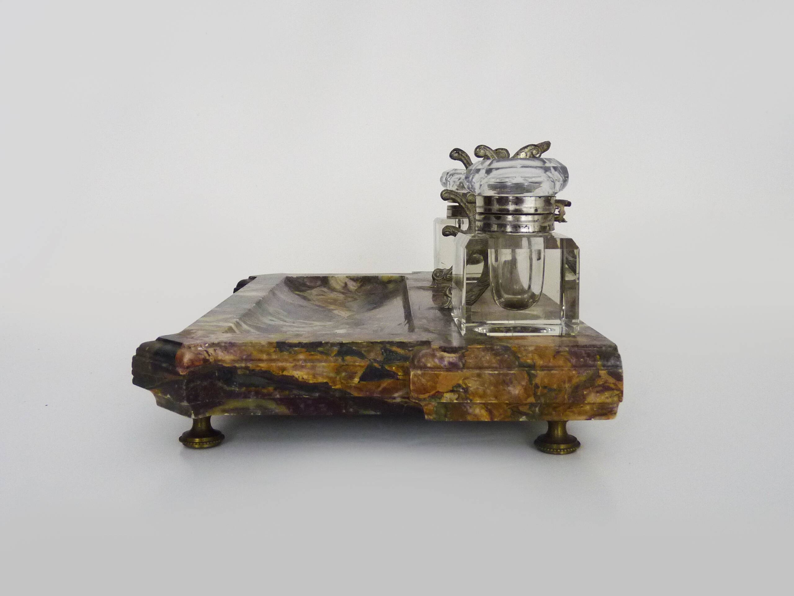 Inkwell nineteenth in marble and glass bottle