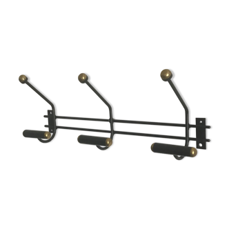 Coat holder