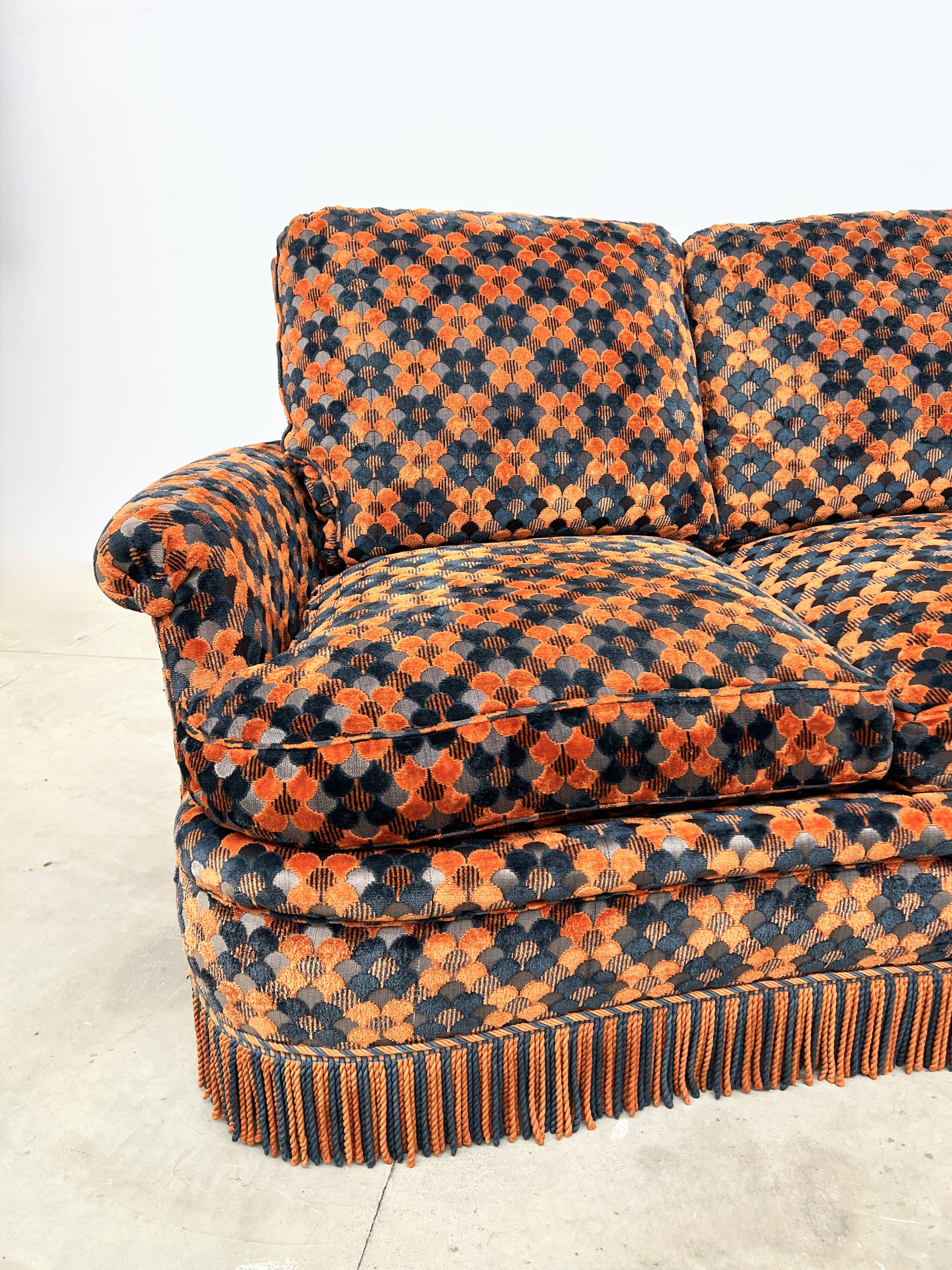 "Maximalist" 3-Seater Sofa 70s – Carved Velvet & Feathers