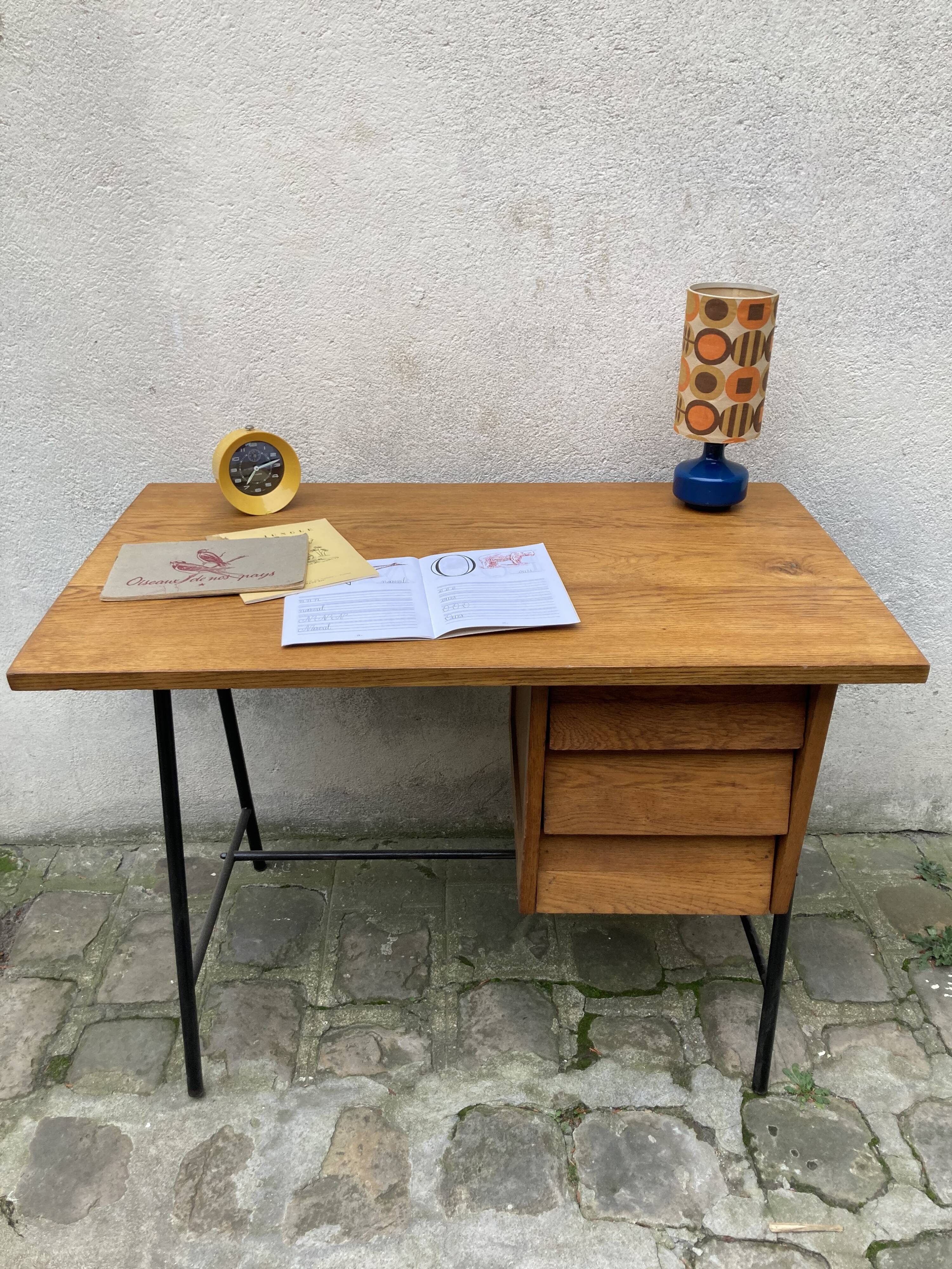 Hitier style desk