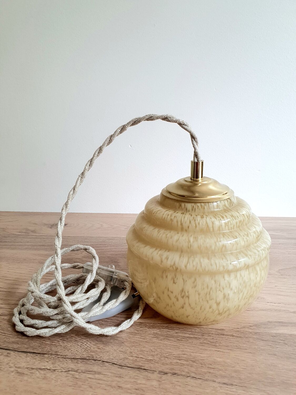 Yellow clichy hanging lamp