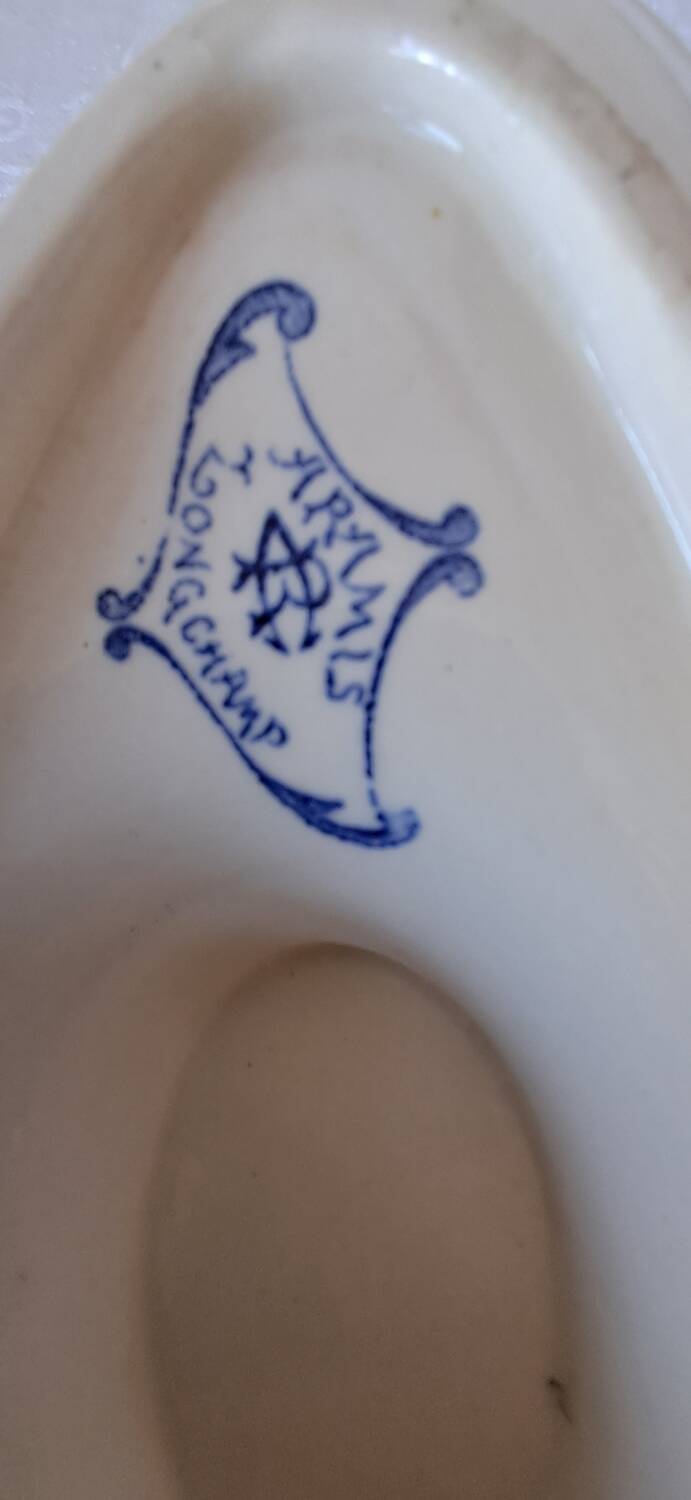 Saucière modèle Aramis de Longchamp. Terre de fer bleu