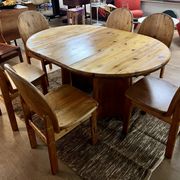 Large Scandinavian pine table - 6 chairs