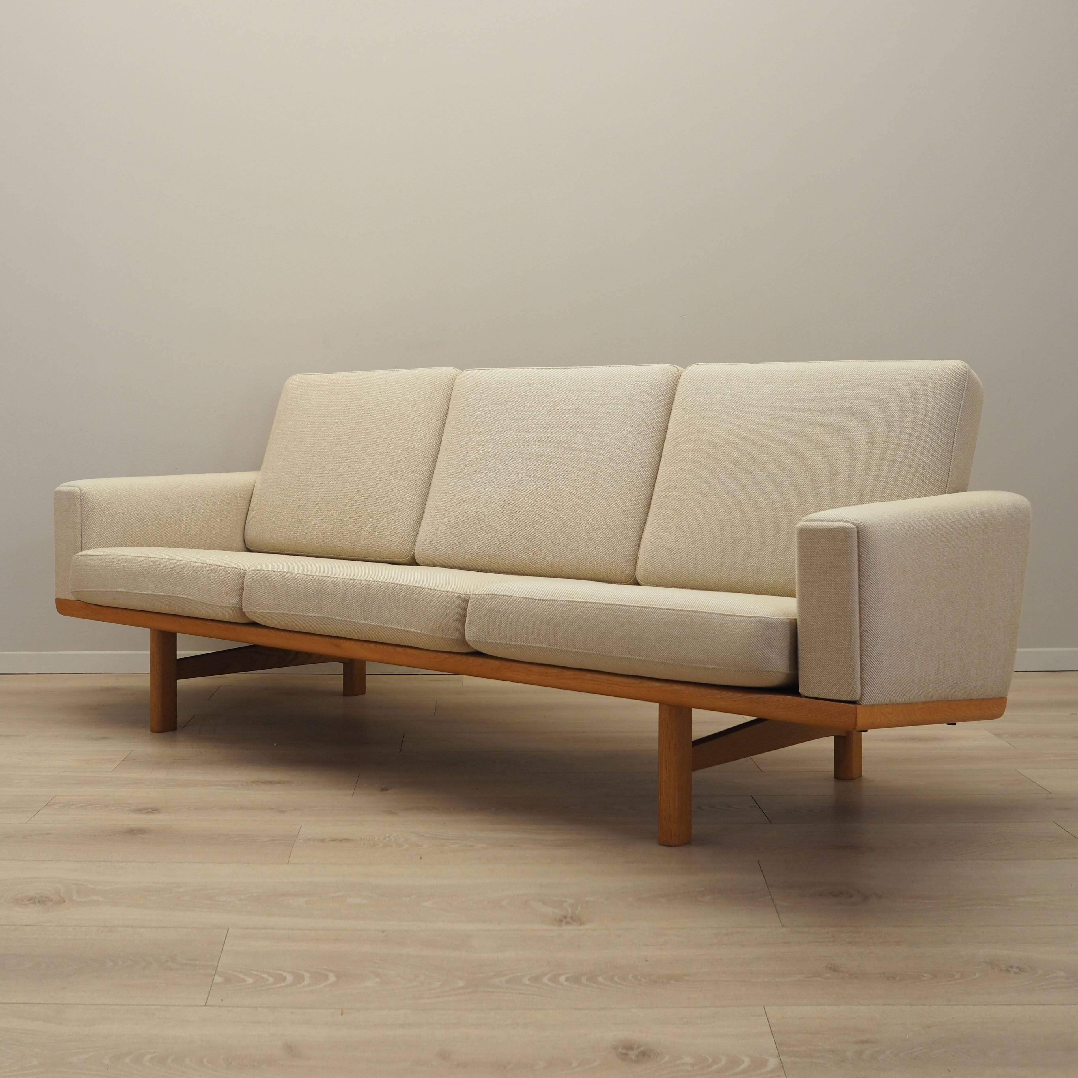 Oak sofa, Danish design, 1960s, designer: Hans J. Wegner