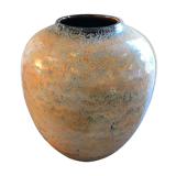 Ceramic vase