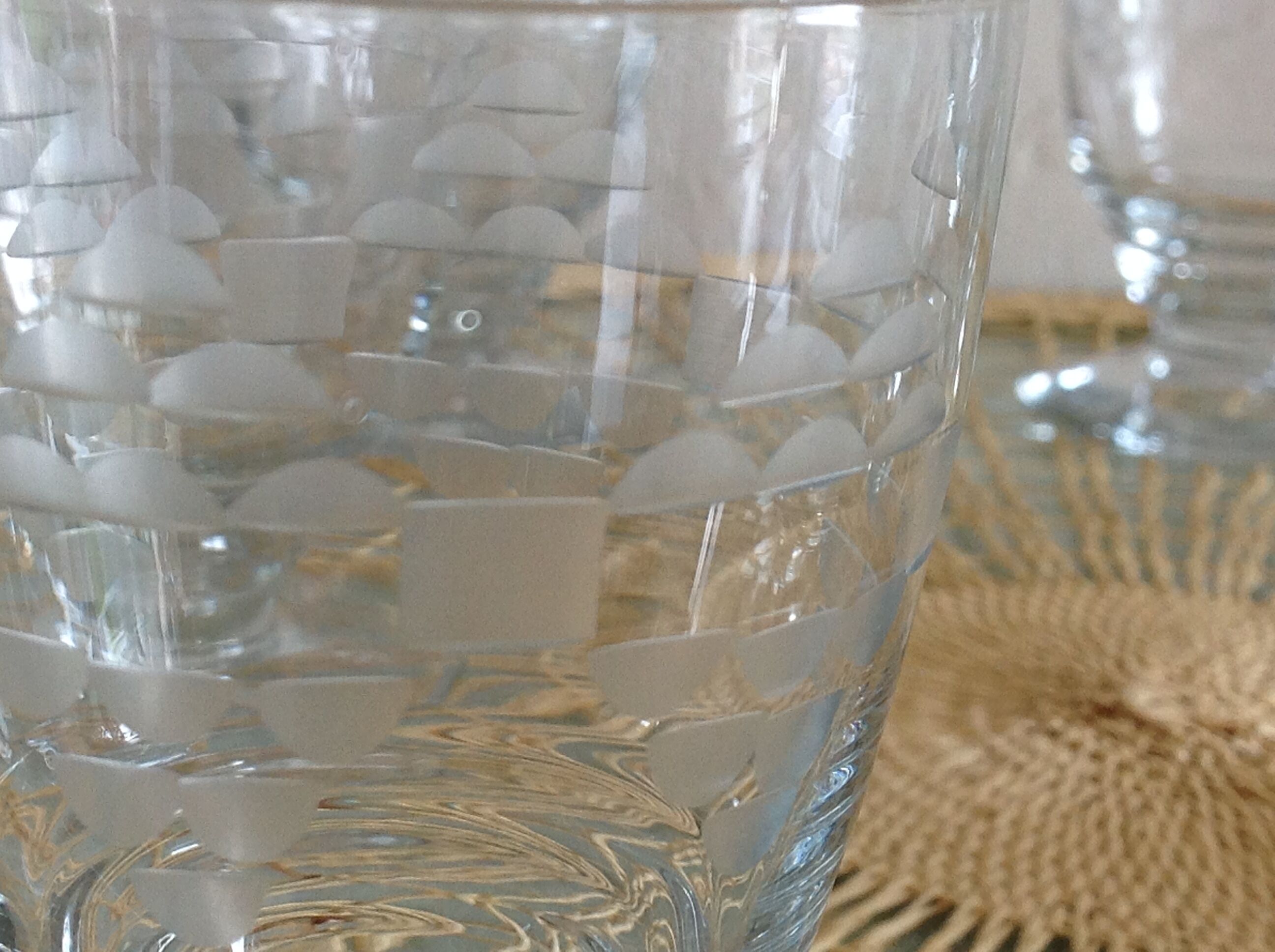 Suite of seven chiseled glasses art deco style