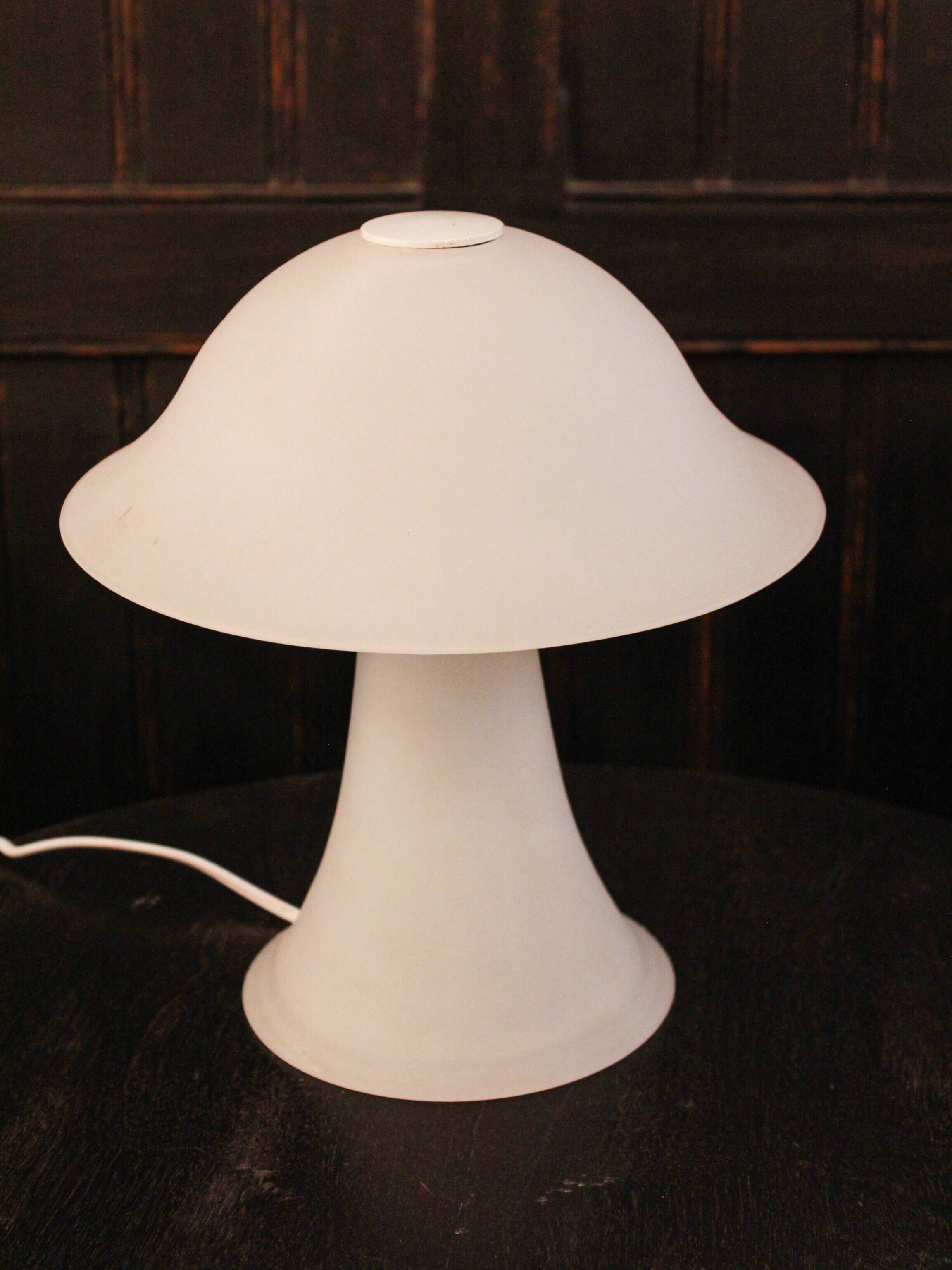 1970s Italian Murano lamp in white glass