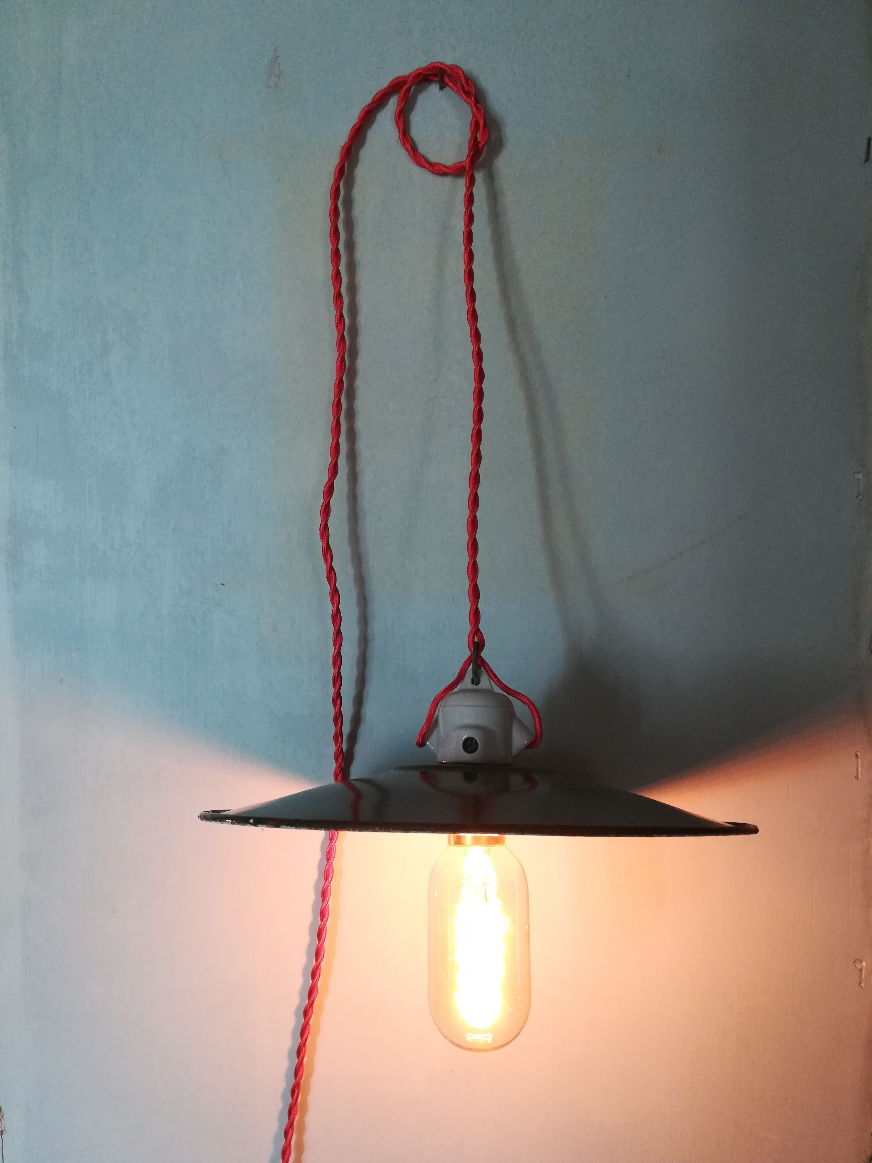 Industrial hanging lamp