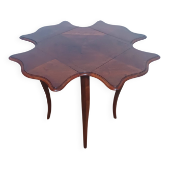 Louis XV clover table in walnut