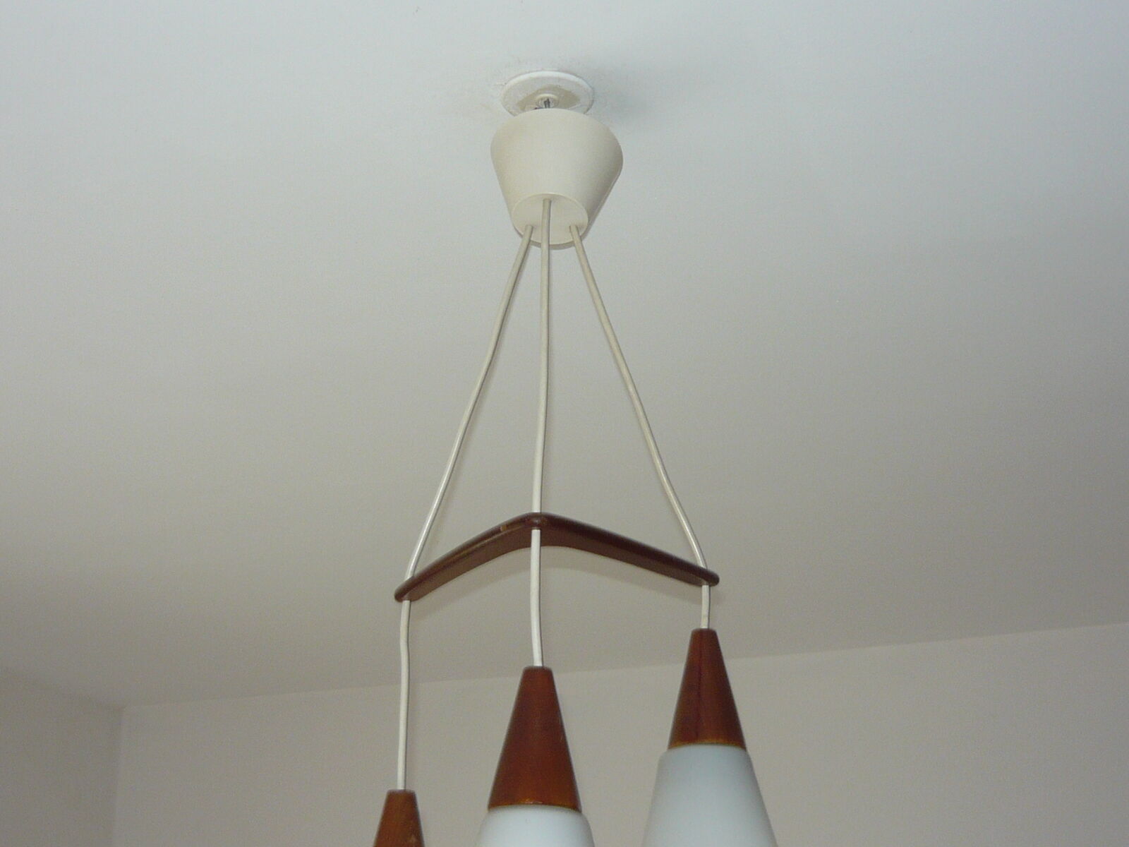 Suspension boomerang Louis Kalff years 60