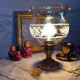 Table lamp with bronze base, round globe with amber and granite ruffles, retro chic