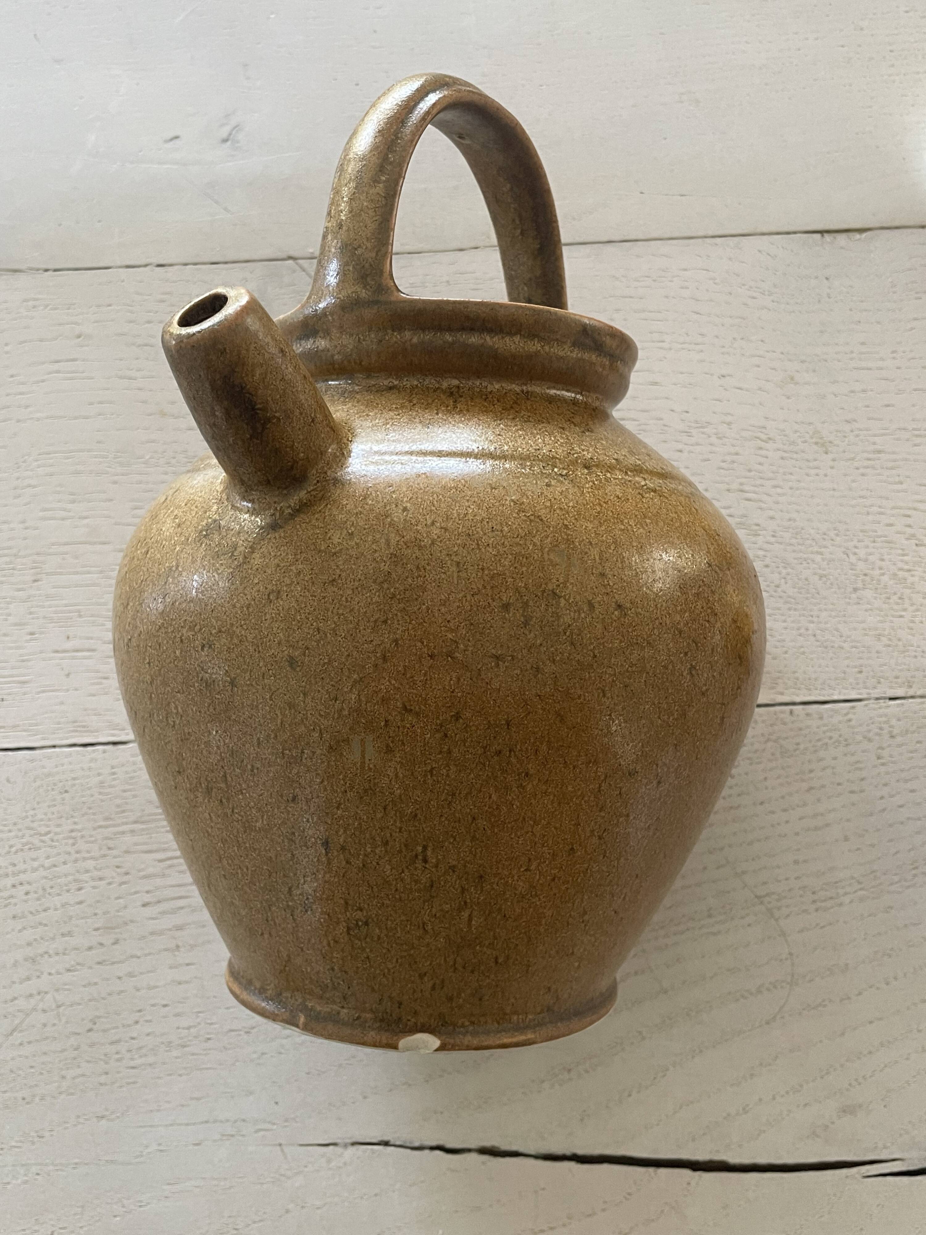 Digoin stoneware jar