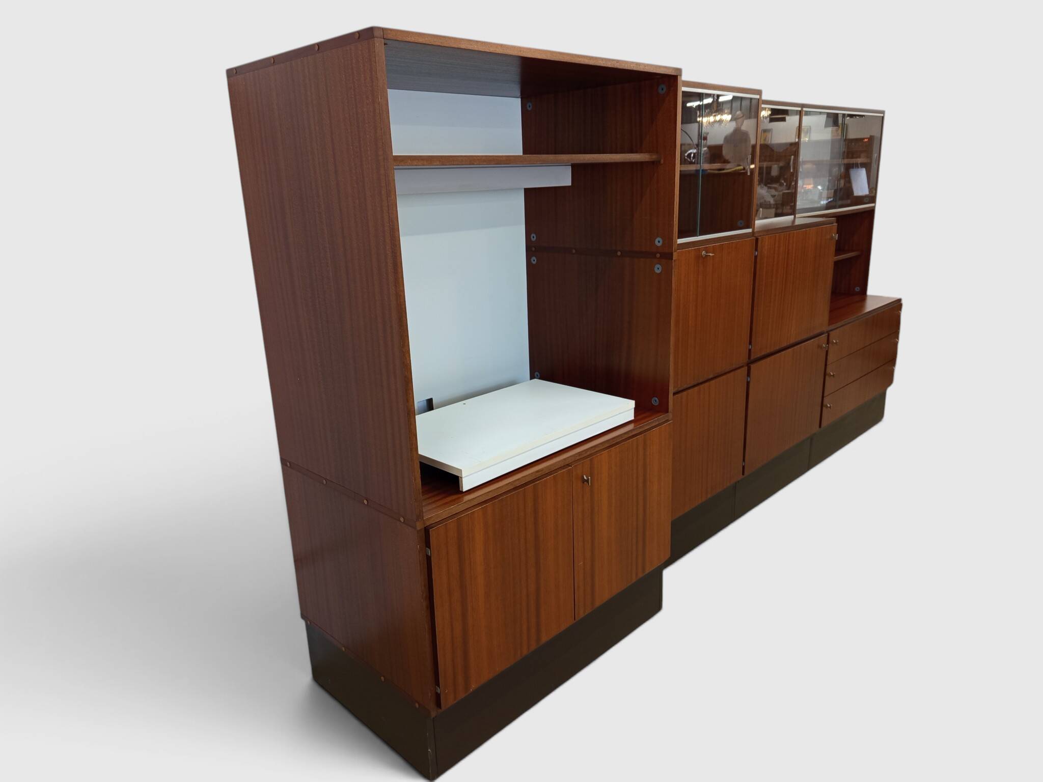 Modular furniture Les Hucher Minvielle – 338 cm