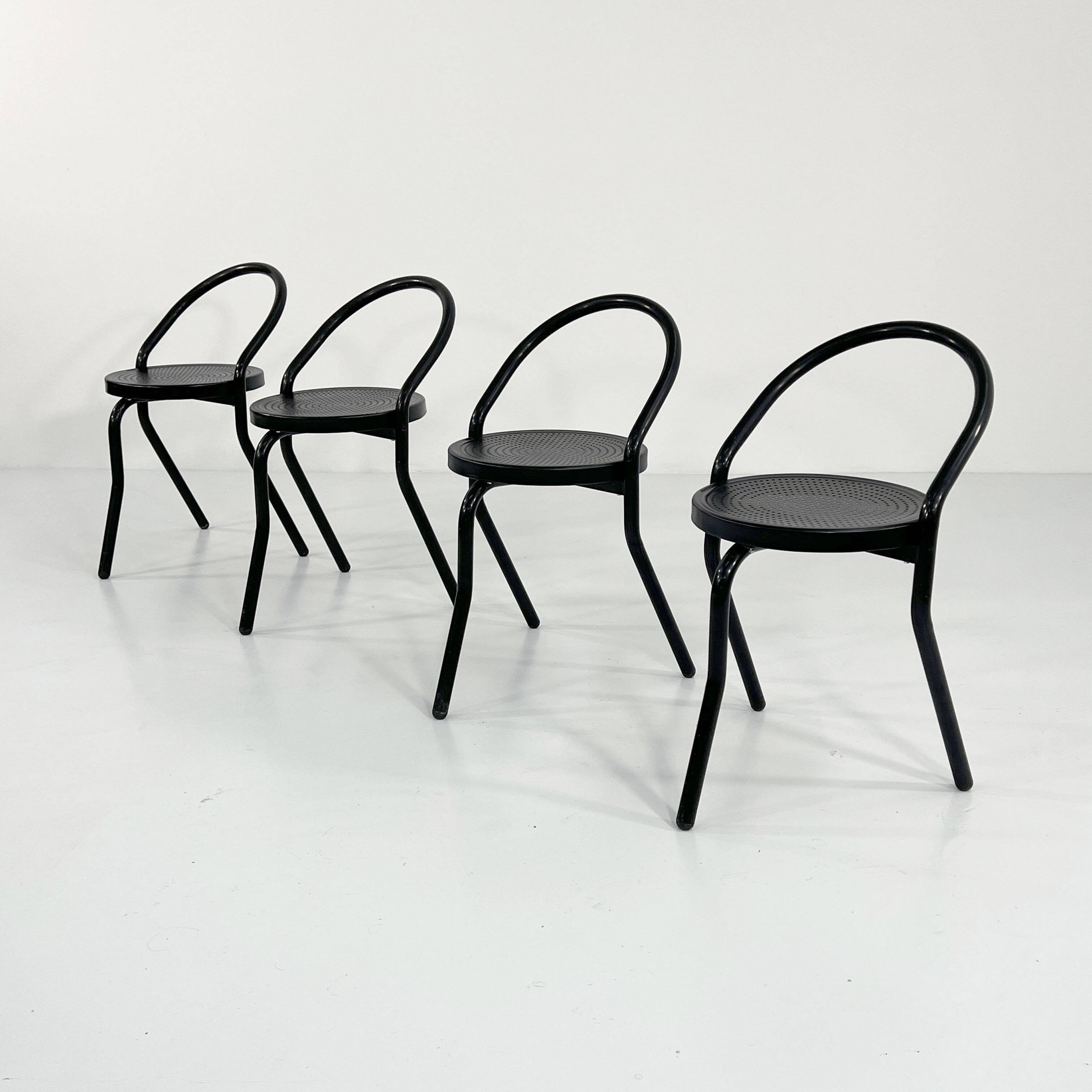 4 chaises en métal postmodernes, 1980
