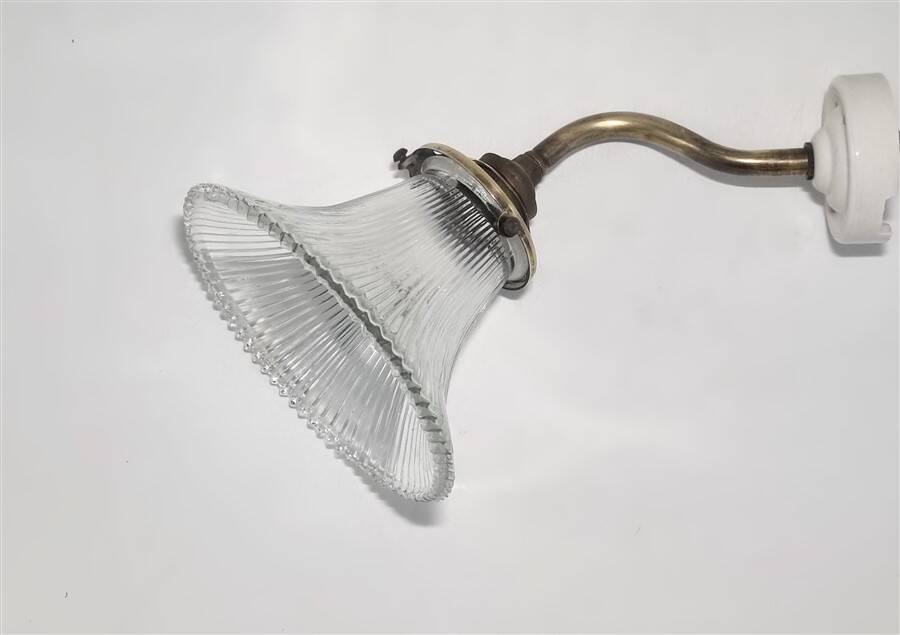 Holophane wall light